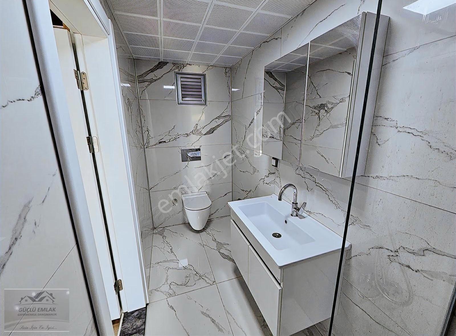 Uşak'ın En Prestijli Bölgesinde Ve Sitesinde Satılık Daire - Görsel 26