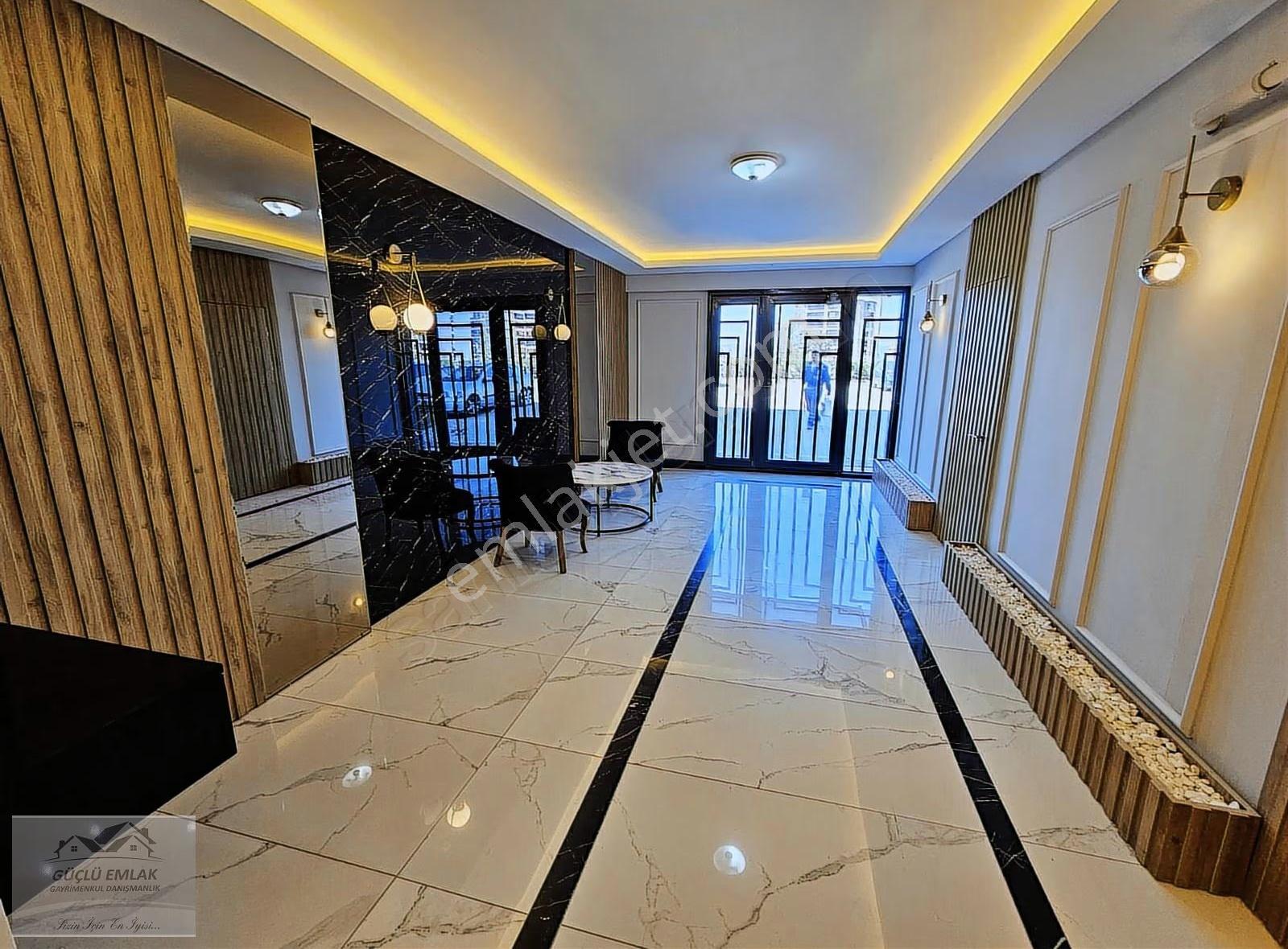 Şehrin En Güzel Yerinde Ve En Prestijli Sitesinde 4+1 Satılık - Görsel 28