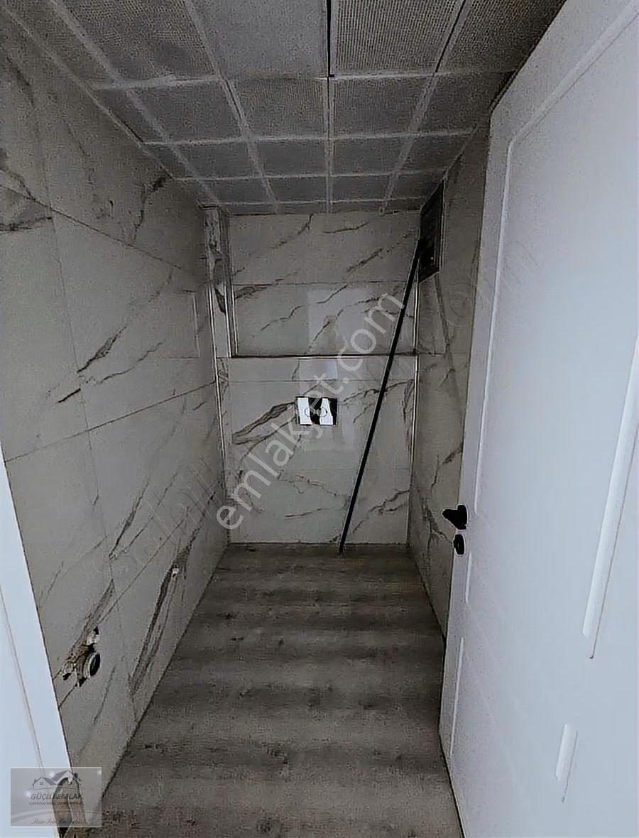Şehrin En Güzel Yerinde Ve En Prestijli Sitesinde 4+1 Satılık - Görsel 9