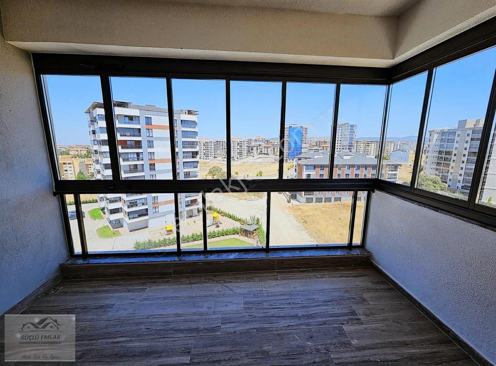 Şehrin En Güzel Yerinde Ve En Prestijli Sitesinde 4+1 Satılık - Görsel 15