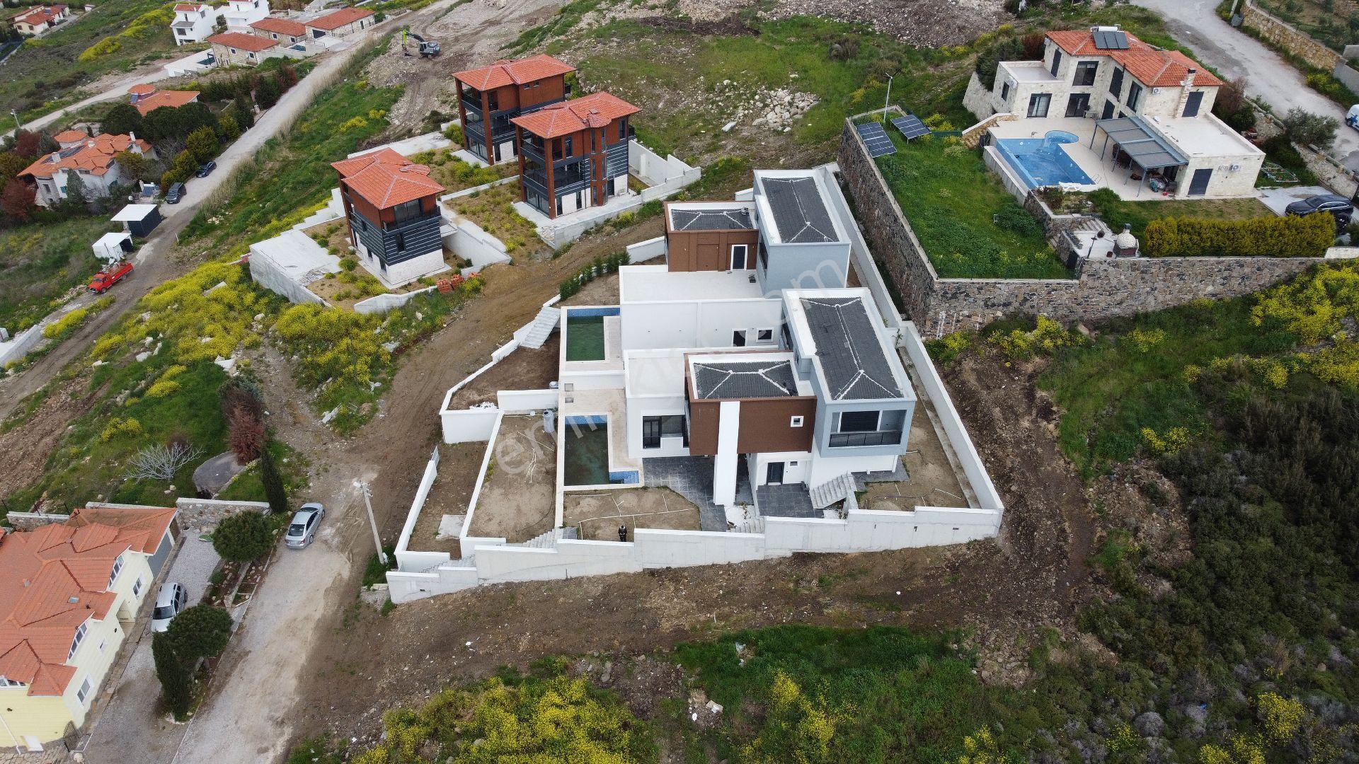Doğa & Deniz Manzaralı | 5+1 Köşe Villa | Foçaköy’de Fırsat - Görsel 24