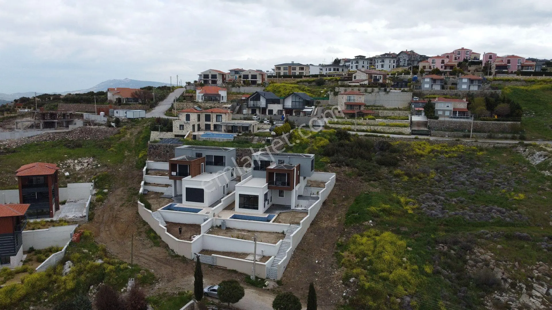 Doğa & Deniz Manzaralı | 5+1 Köşe Villa | Foçaköy’de Fırsat - Görsel 2