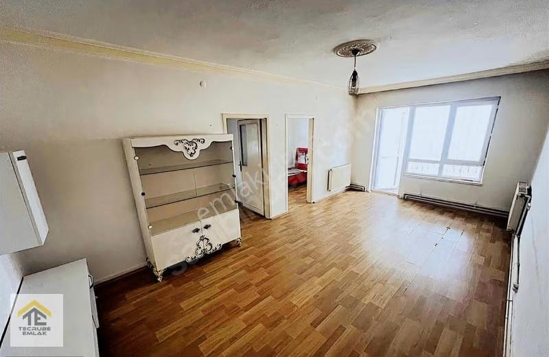 Karaelmas Sokakta Yüksek Giriş 3+1 Memur Kiracılı Emsalsiz - Görsel 2
