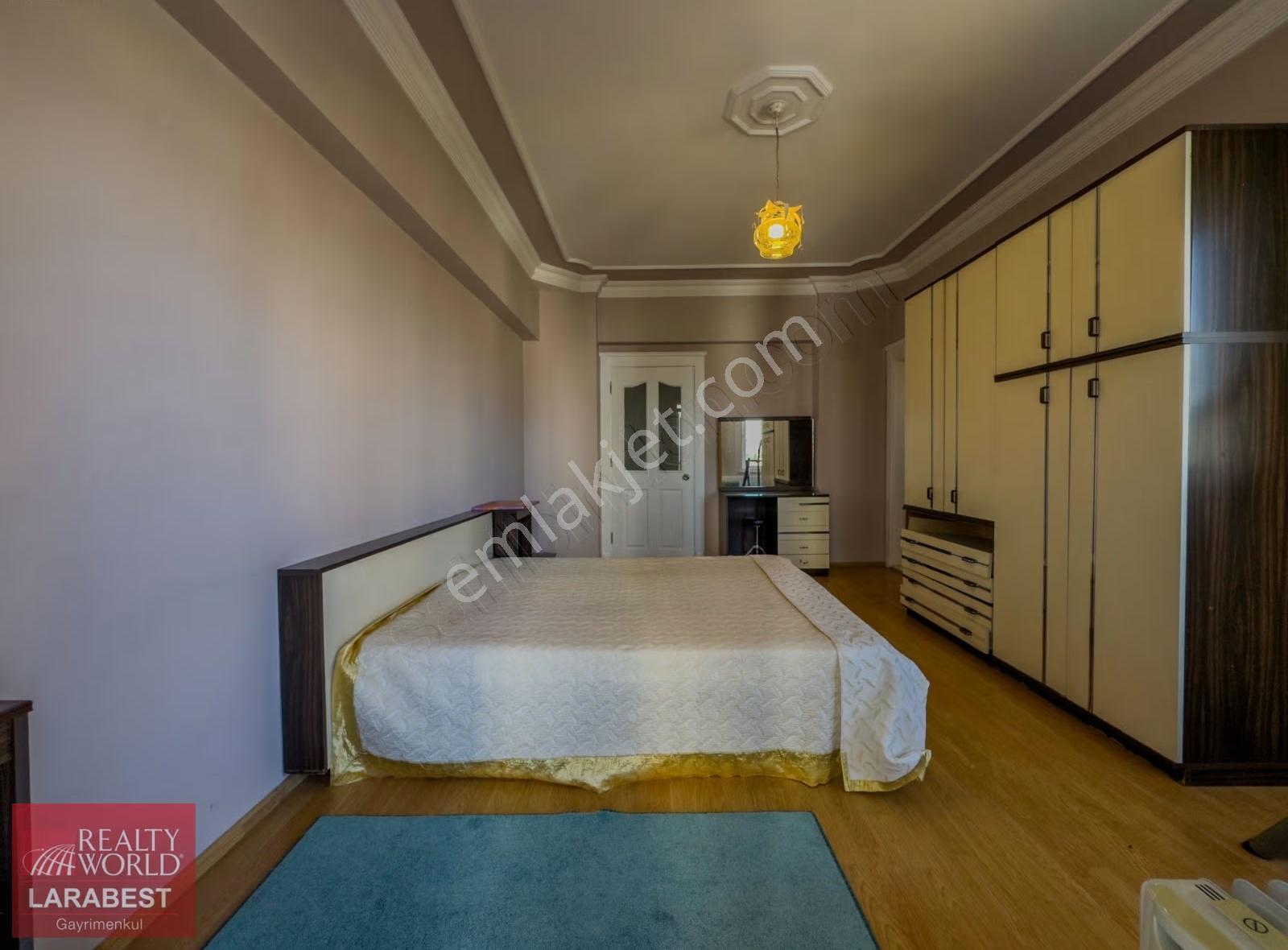 Şirinyalı Mah. Güvenlikli Havuzlu Sitede 3+1 Satılık Daire - Görsel 3