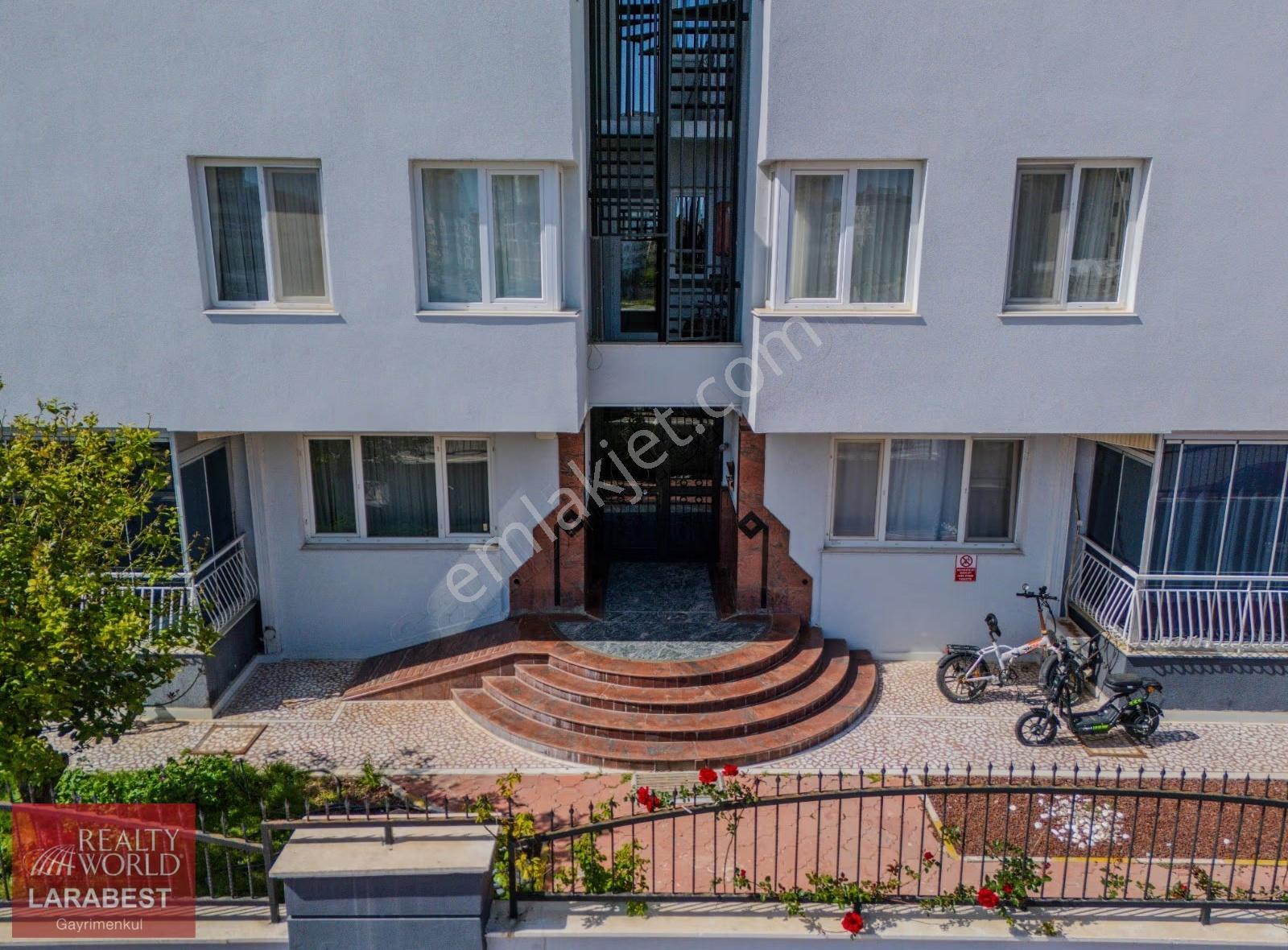 Şirinyalı Mah. Güvenlikli Havuzlu Sitede 3+1 Satılık Daire - Görsel 12