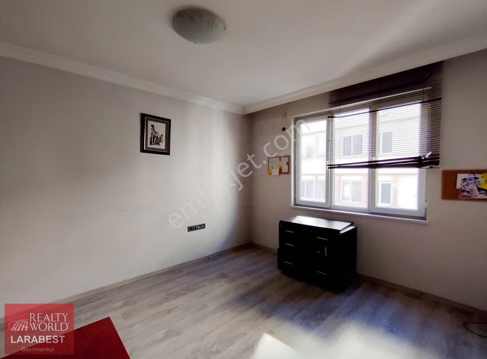 Emsalsiz Lokasyonda, Tabela Değeri Yüksek Kiralık 7+2 Ofis - Görsel 23