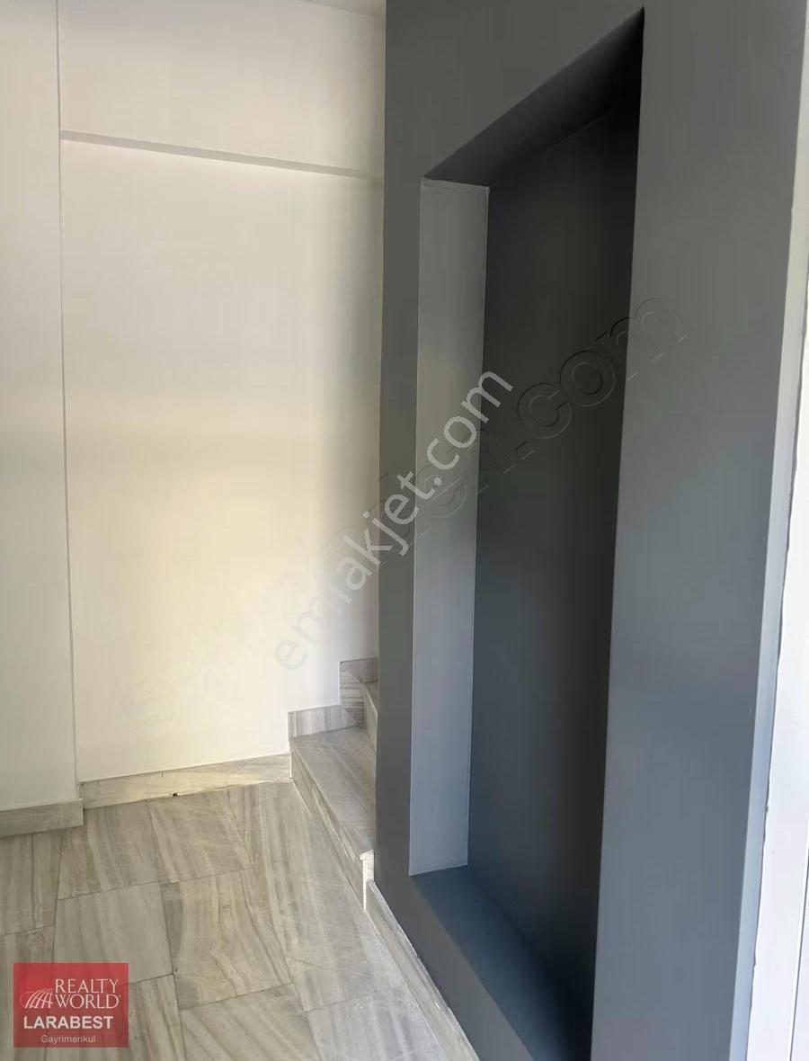 Eski Lara Caddesinde Masrafsız Tadilatlı 150 Metre² Kiralık Ofis - Görsel 28