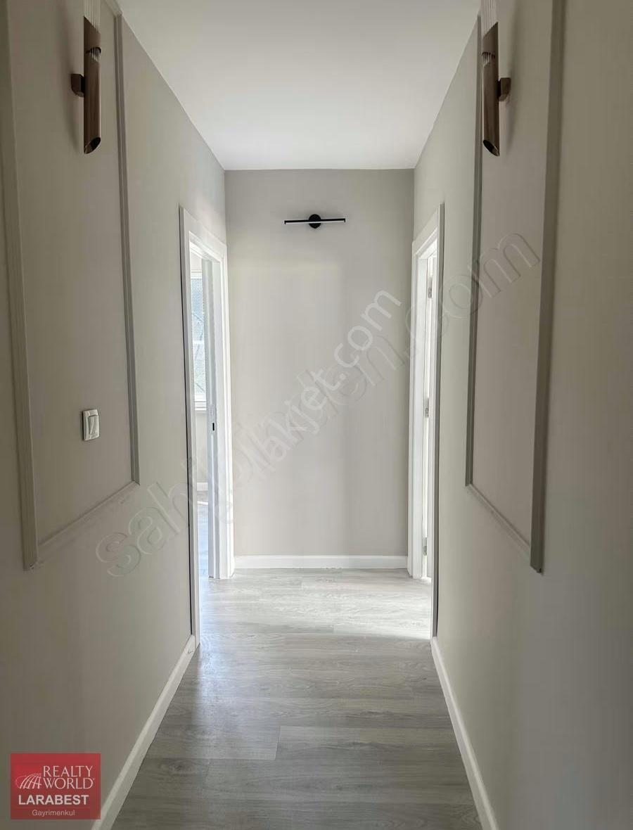 Eski Lara Caddesinde Masrafsız Tadilatlı 150 Metre² Kiralık Ofis - Görsel 15