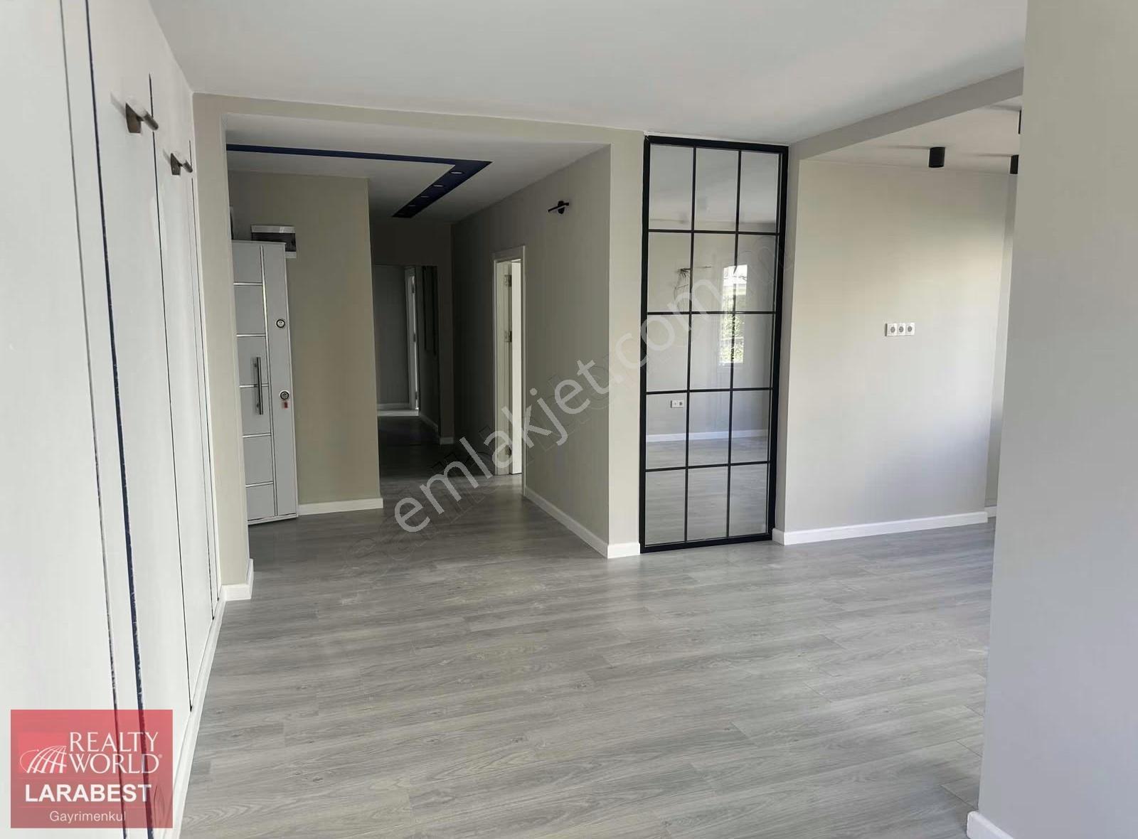 Eski Lara Caddesinde Masrafsız Tadilatlı 150 Metre² Kiralık Ofis - Görsel 17