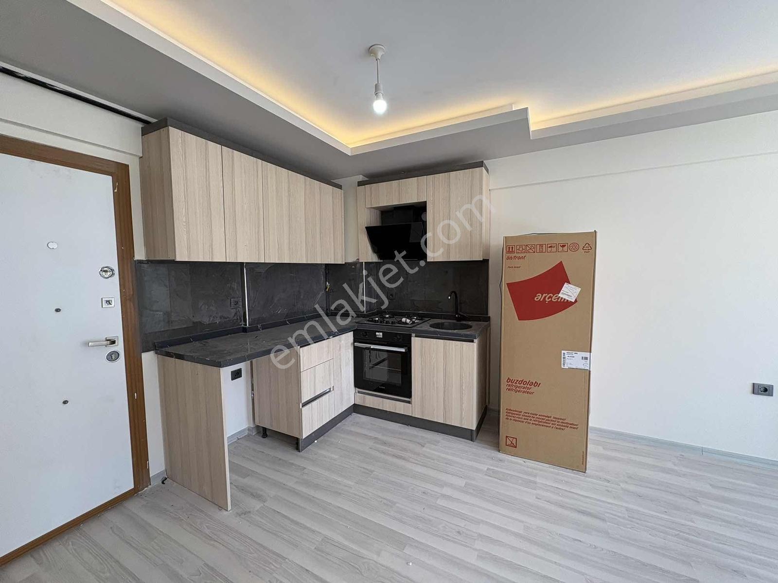 Alaçatı'dan İncek'te Ara Kat Güney Cephe Bulvar Yakını Geniş 1+1 - Görsel 22