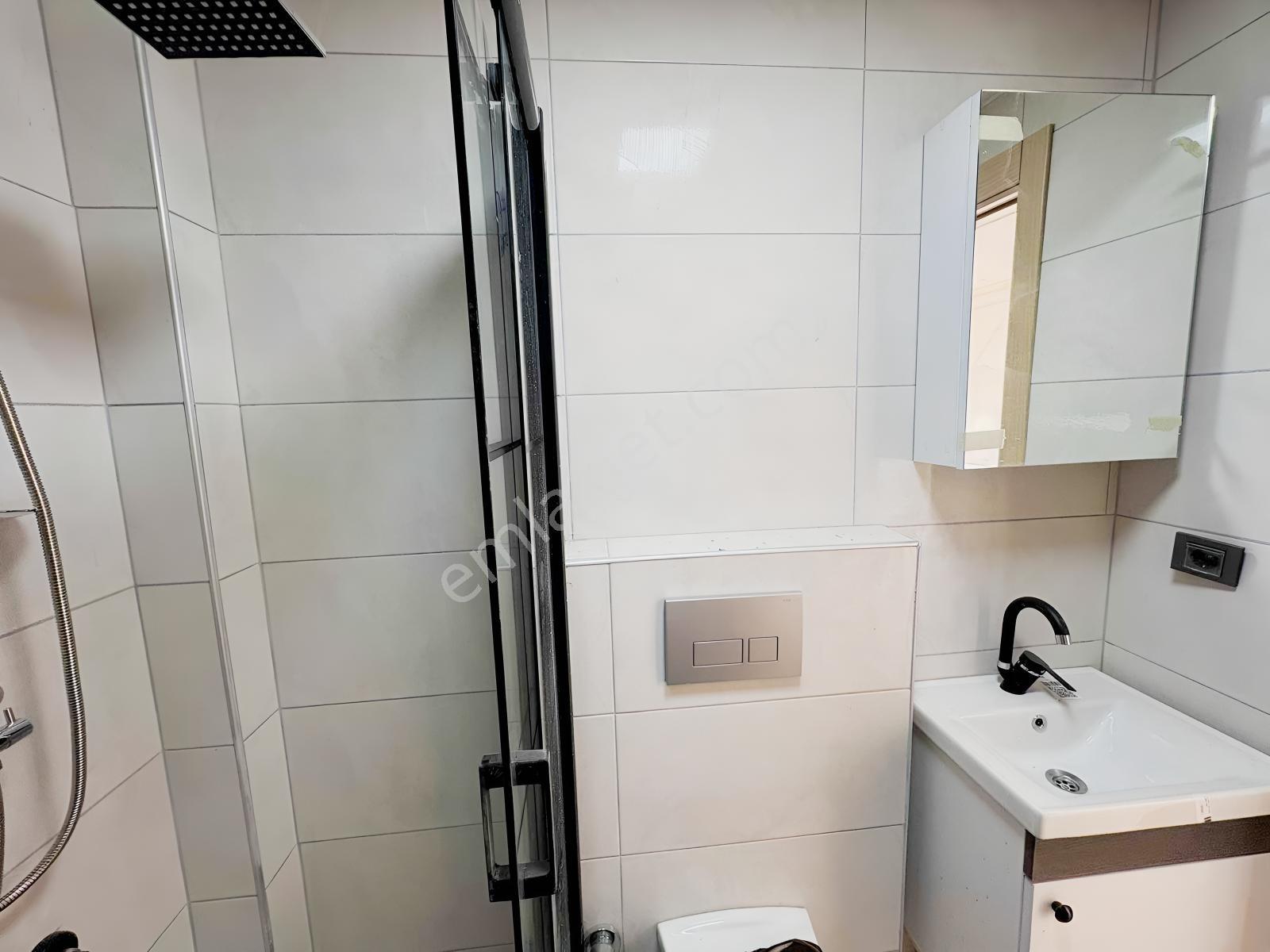 Alaçatı'dan İncek'te Ara Kat Güney Cephe Bulvar Yakını Geniş 1+1 - Görsel 8