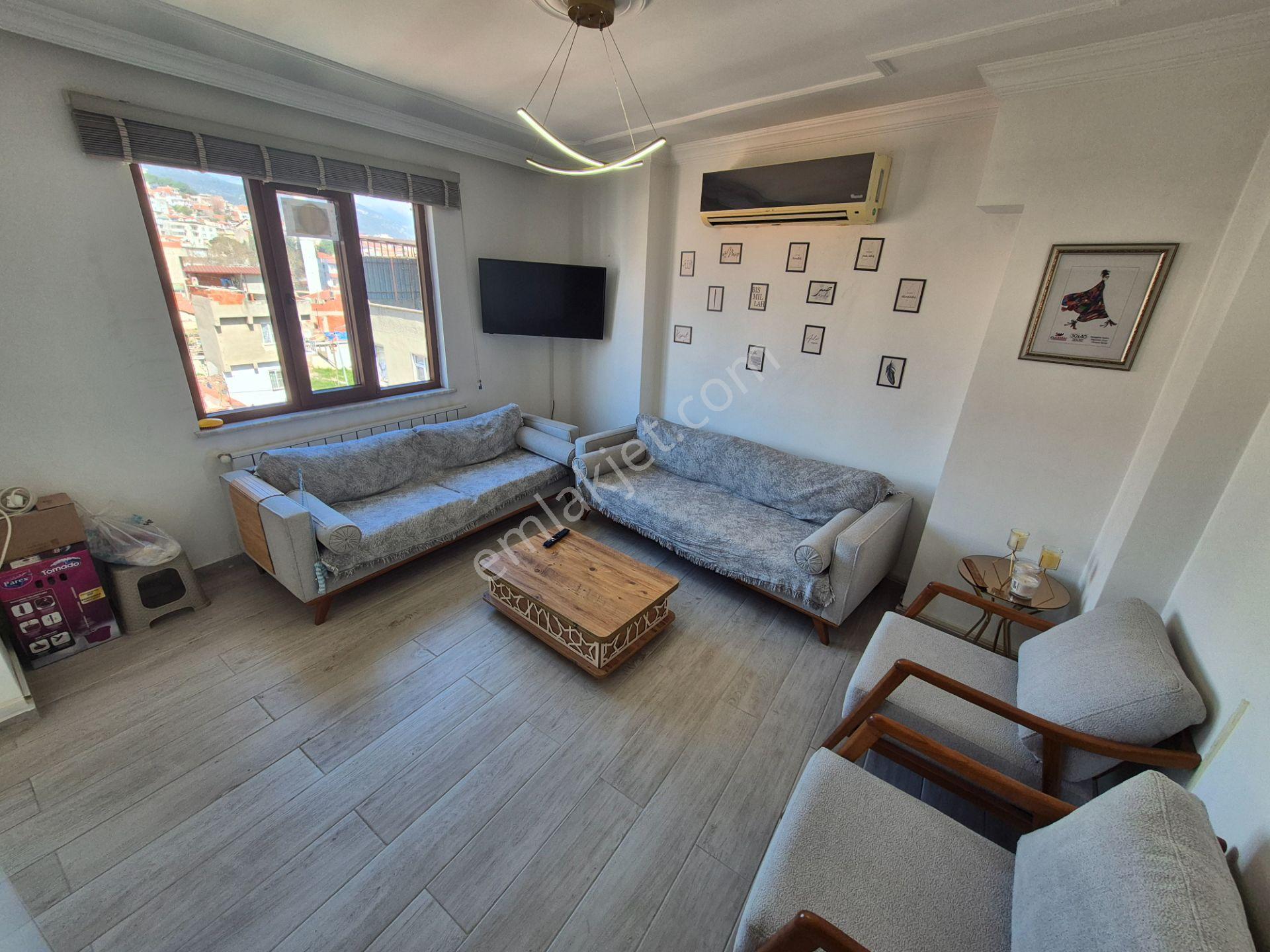 Kış Bahçeli 135 M2 2+1 Kullanışlı Daire