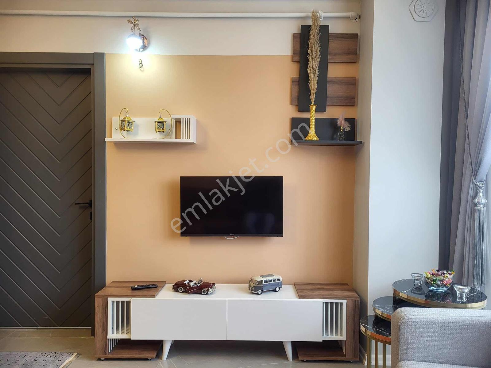 Satılık Full Eşyalı 1+1 Özel Tasarım - Görsel 19