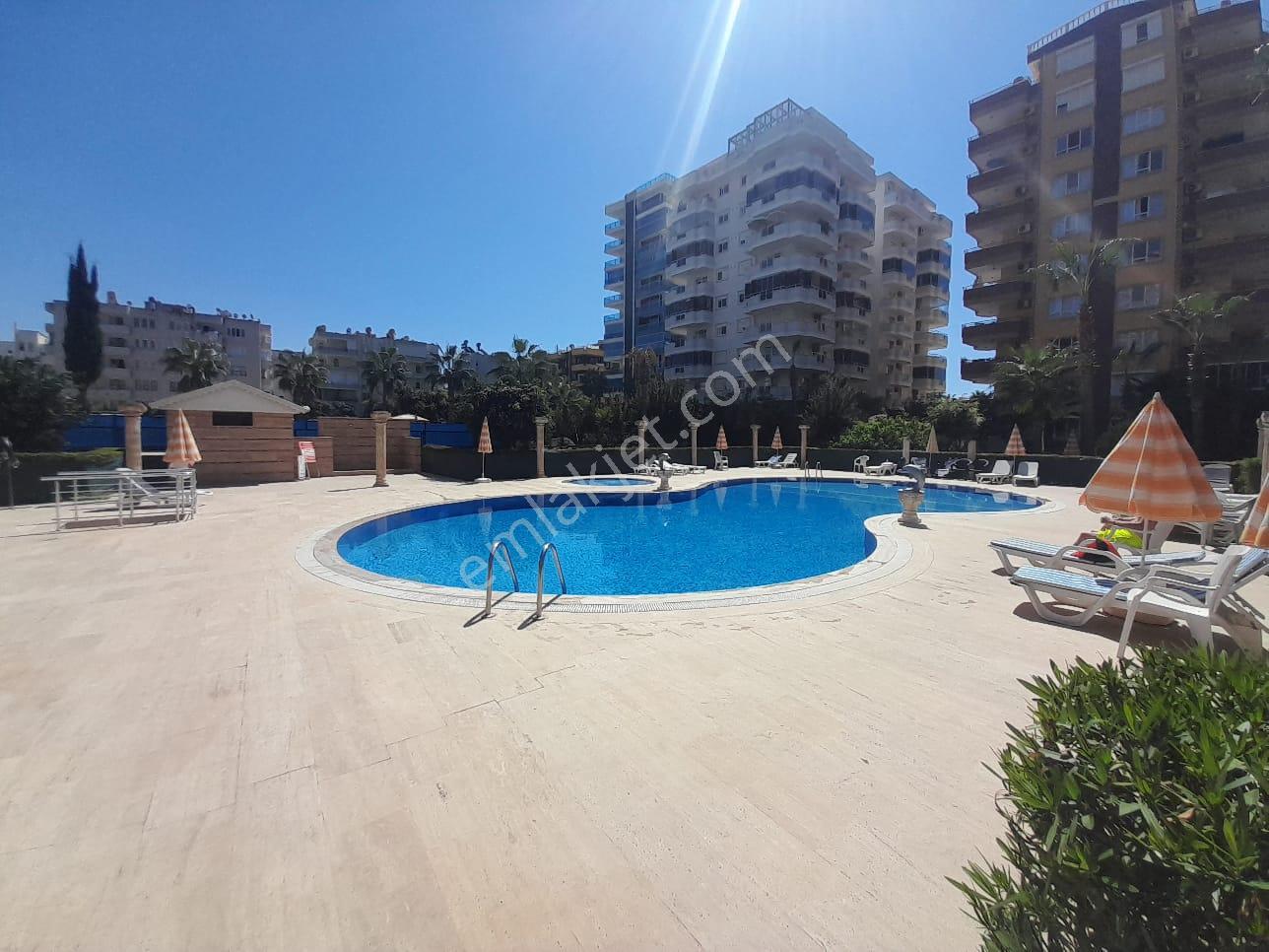 Alanya Mahmutlar'da 2+1 Satılık Eşyalı Daire