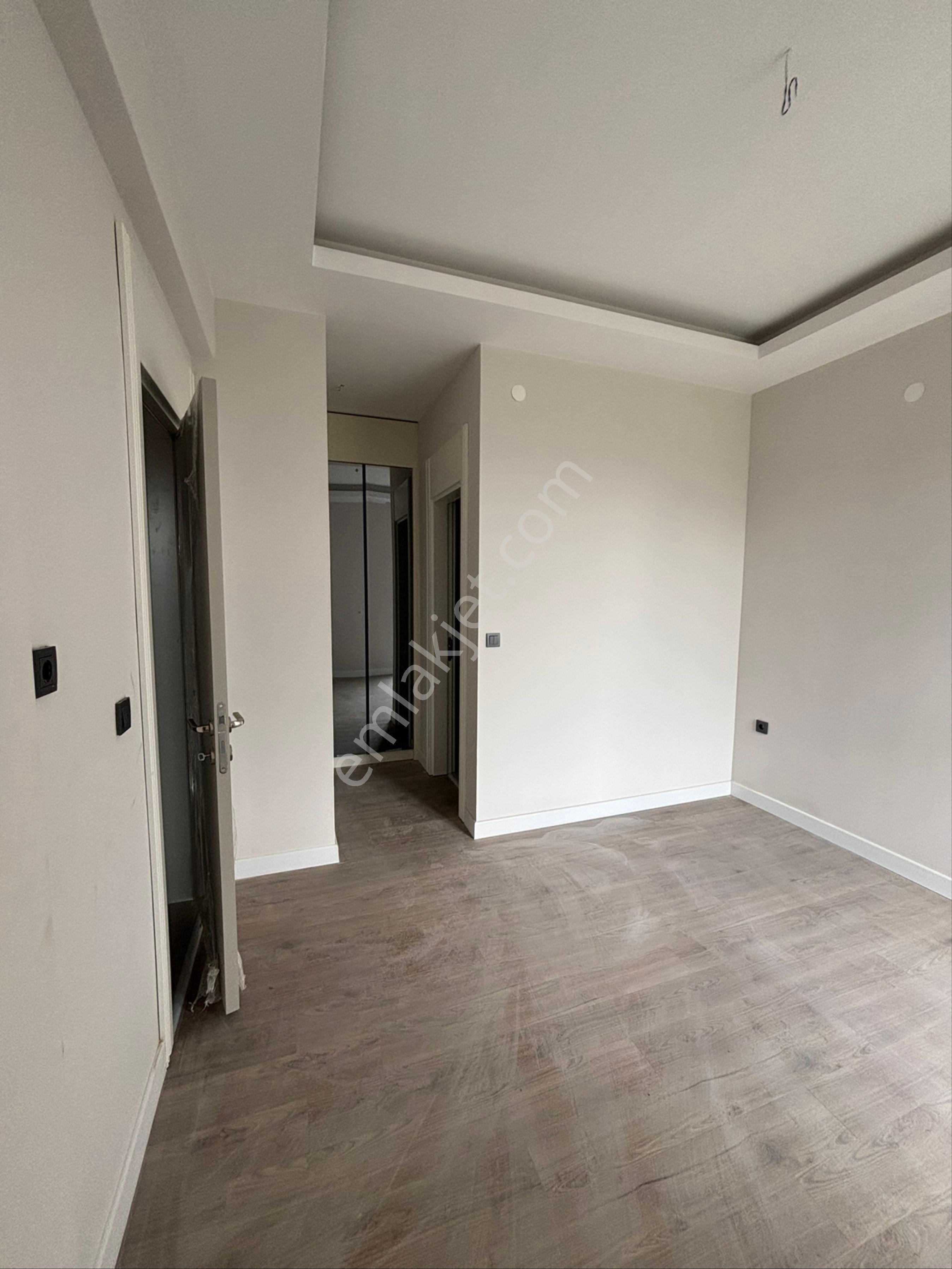 Ankara Bağlıca Satılık Geniş Bahçeli Asansörlü Sıfır Lüks Villa - Görsel 18