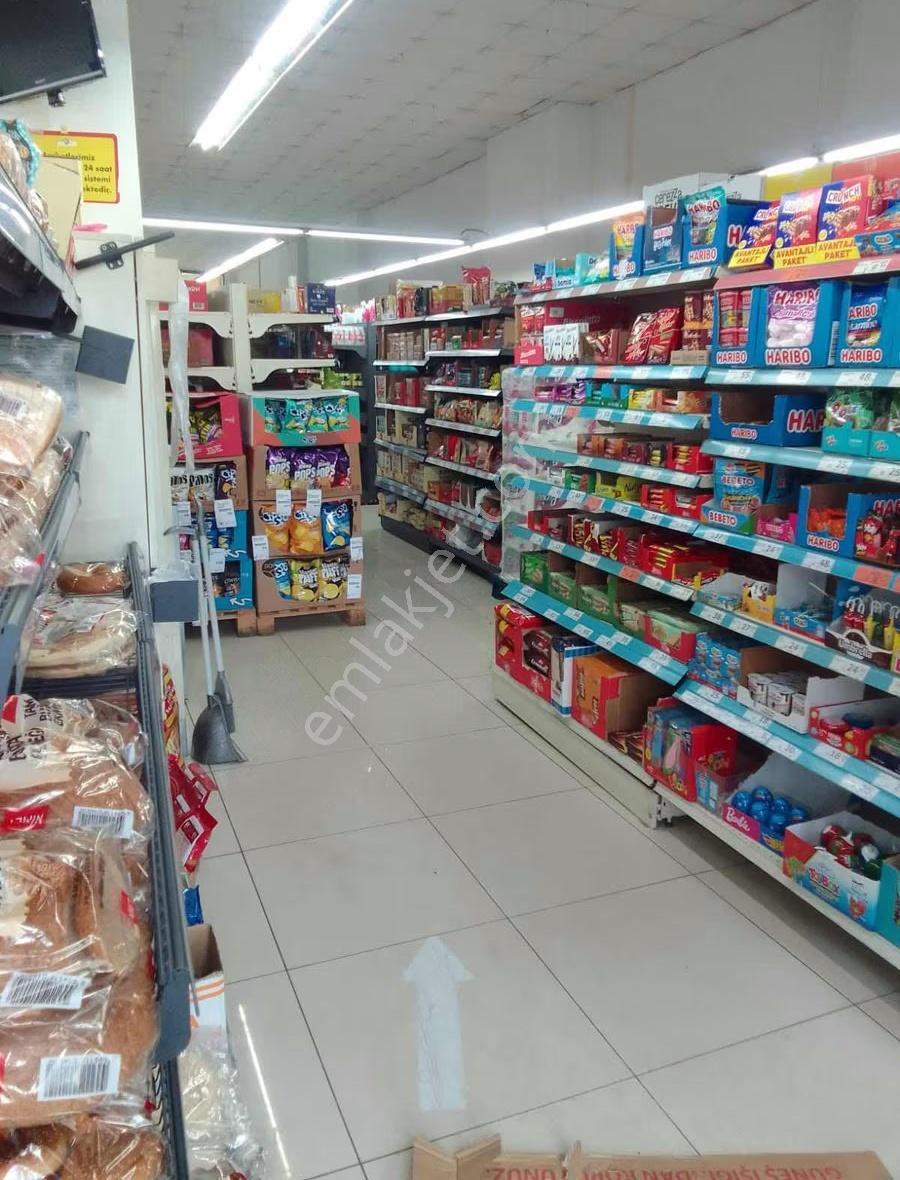 Pelitlibağ Cadde Üzerinde Satılık Kurumsal Kiracılı Dükkan - Görsel 4