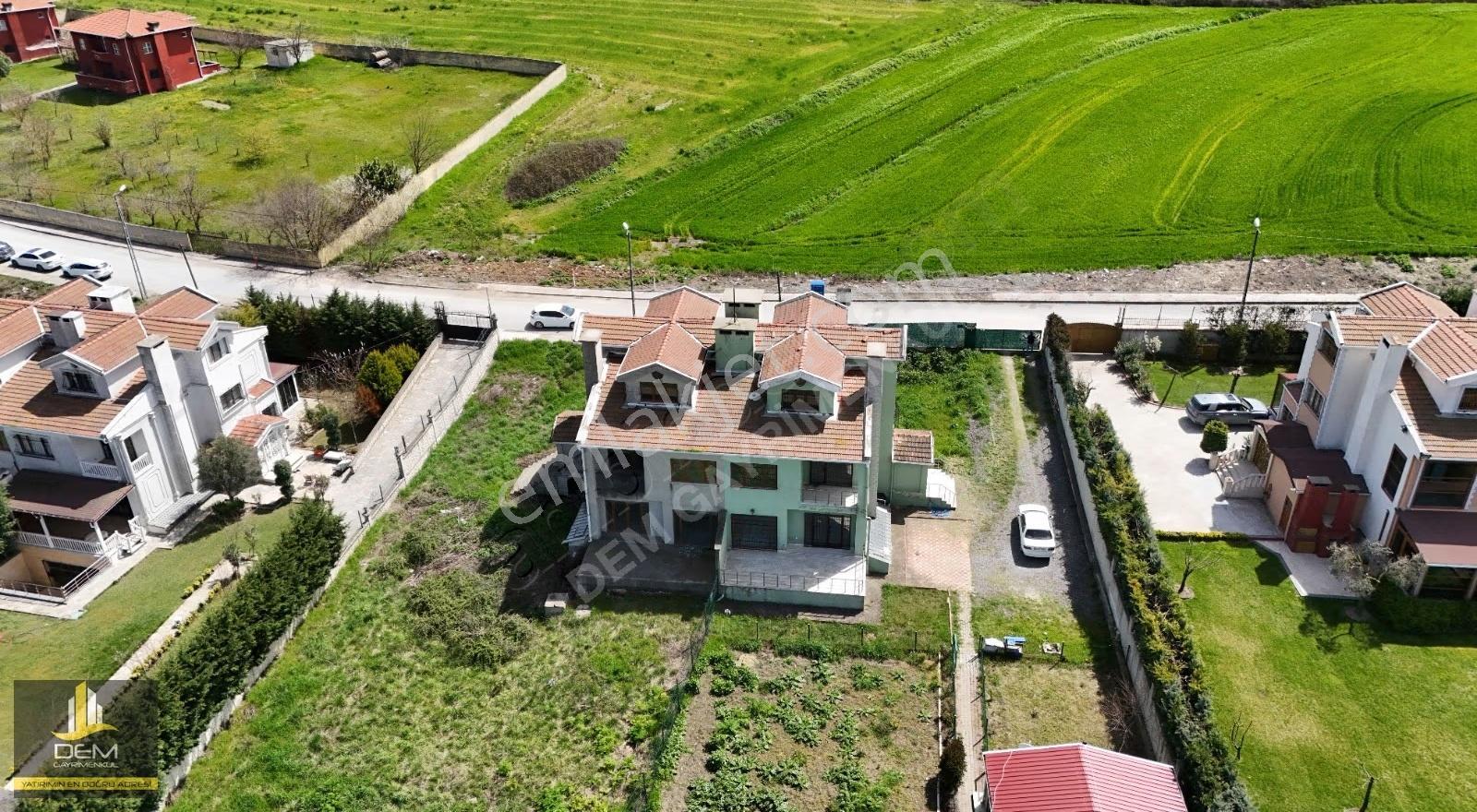Arnavutköy Haraççı Pegasus Bölgesinde Satılık Villa - Görsel 20