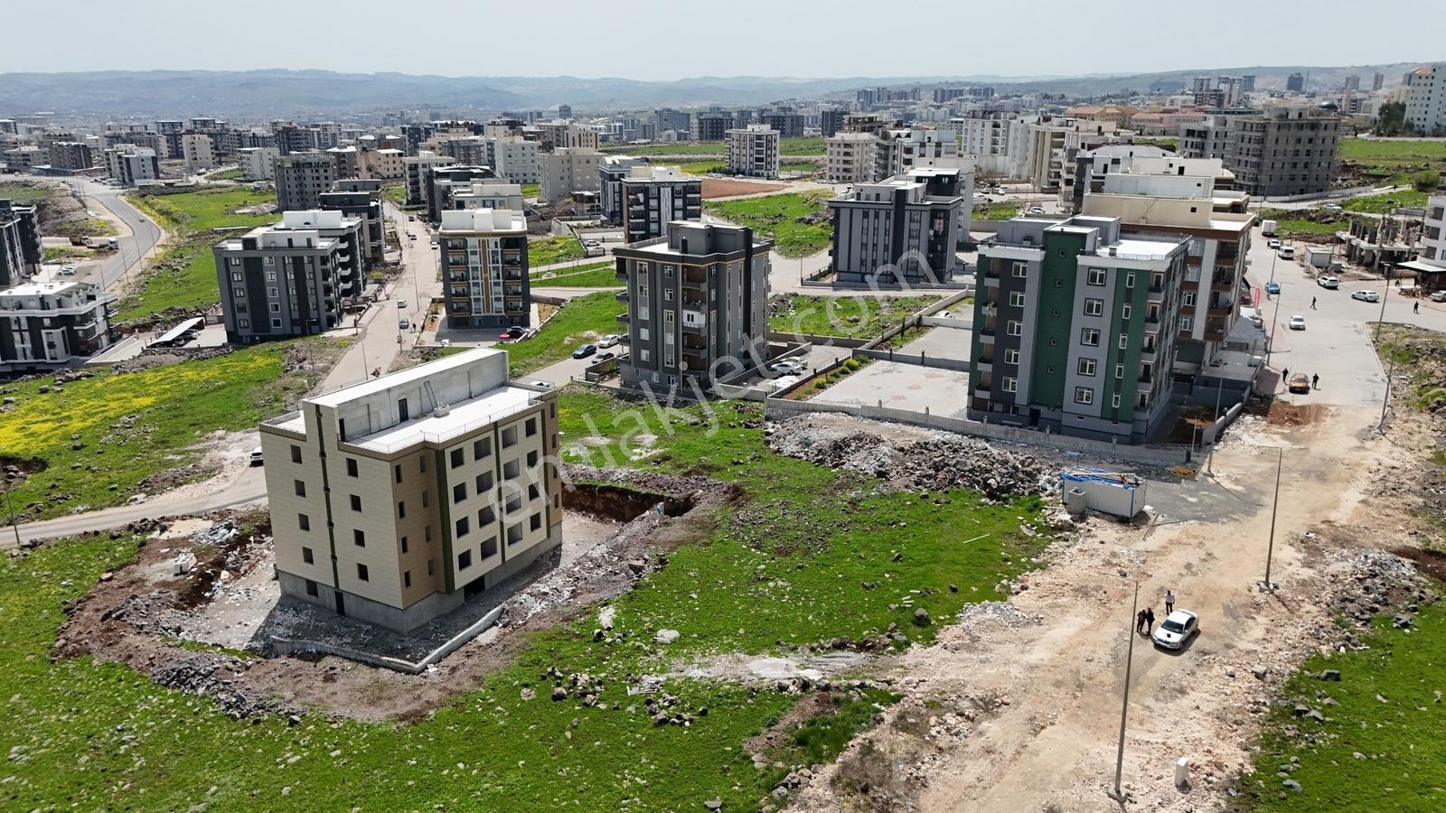 Yaşarsoy Gyo'dan K.köprü Batıkent'te 1150m Köşebaşı Parsel - Görsel 2