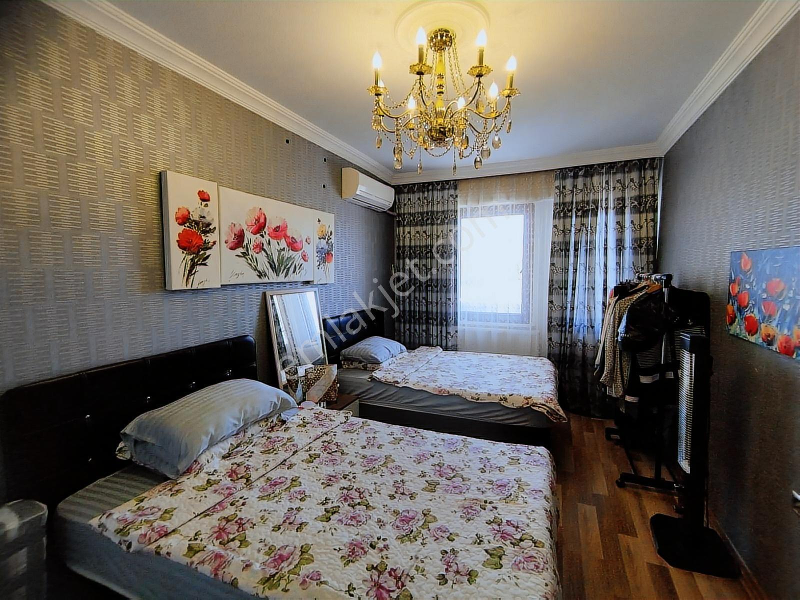 Yalova Merkez Hastane Yolunda Havuzlu Site İçerisinde İkiz Villa - Görsel 20