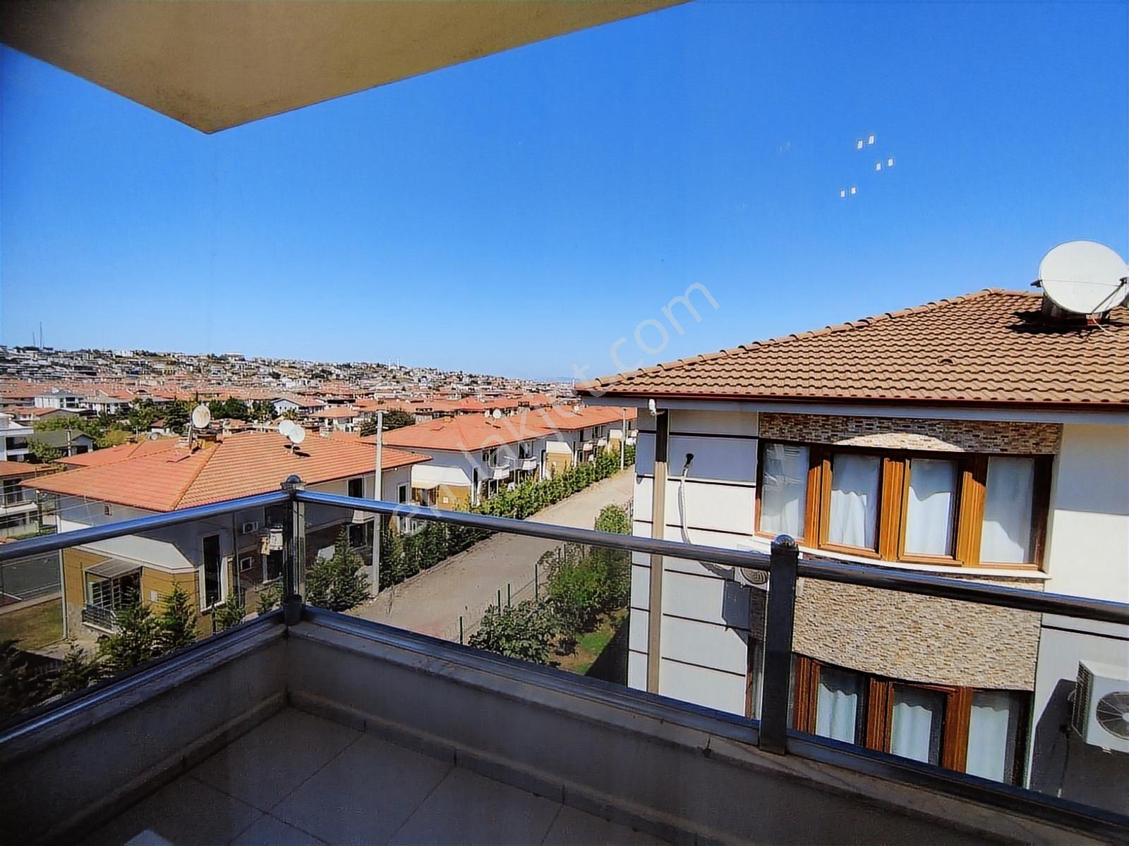 Yalova Merkez Hastane Yolunda Havuzlu Site İçerisinde İkiz Villa - Görsel 21