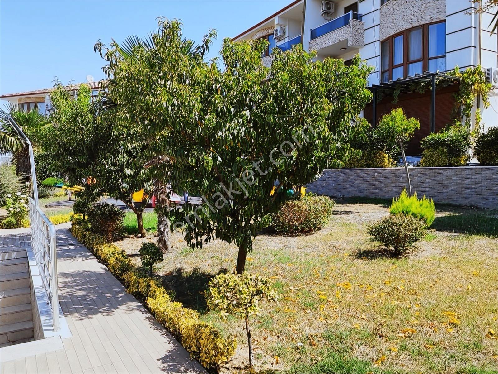 Yalova Merkez Hastane Yolunda Havuzlu Site İçerisinde İkiz Villa - Görsel 10