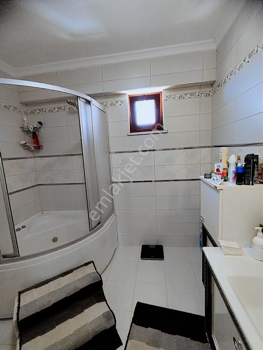Yalova Merkez Hastane Yolunda Havuzlu Site İçerisinde İkiz Villa - Görsel 7