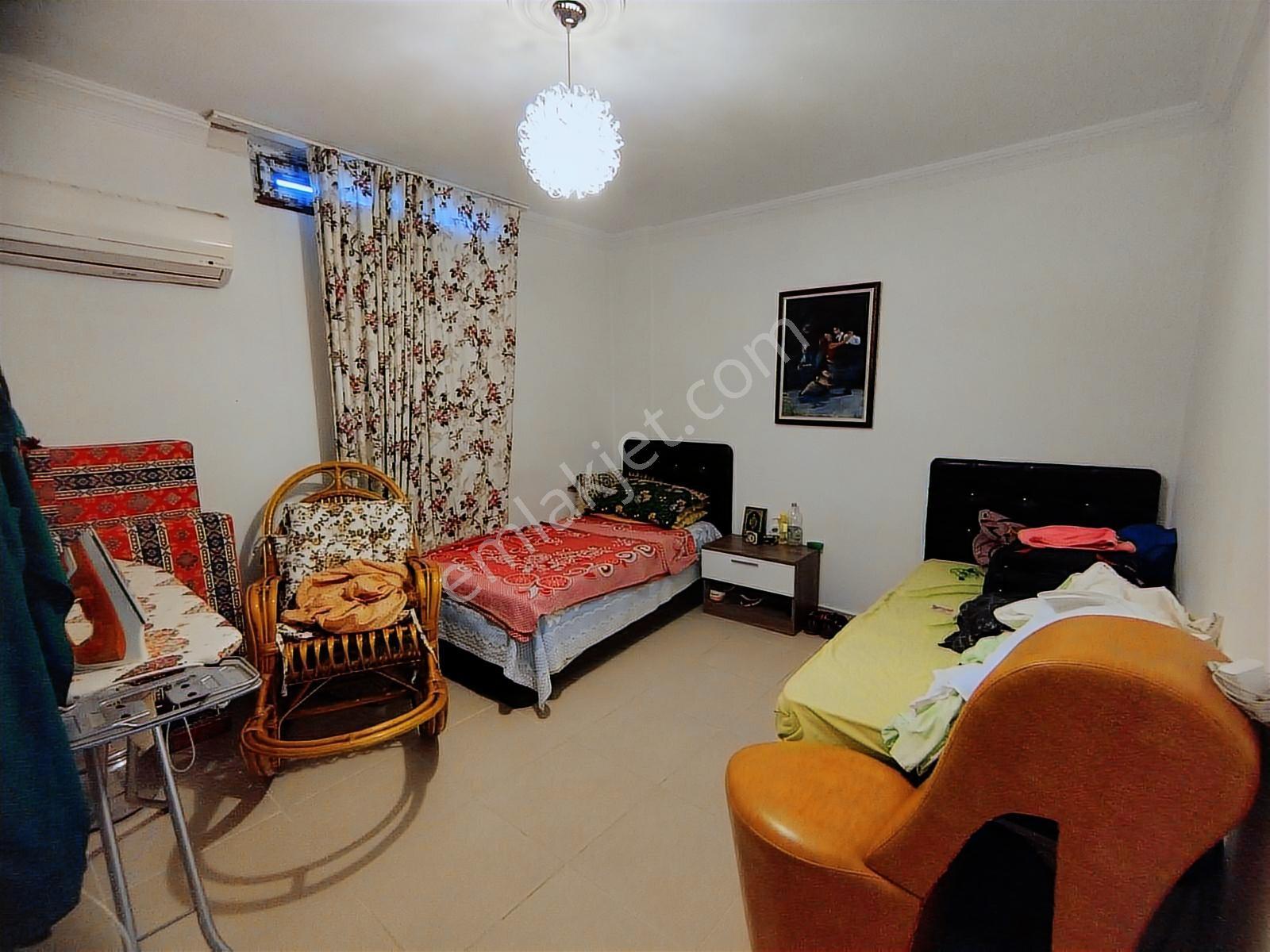 Yalova Merkez Hastane Yolunda Havuzlu Site İçerisinde İkiz Villa - Görsel 2