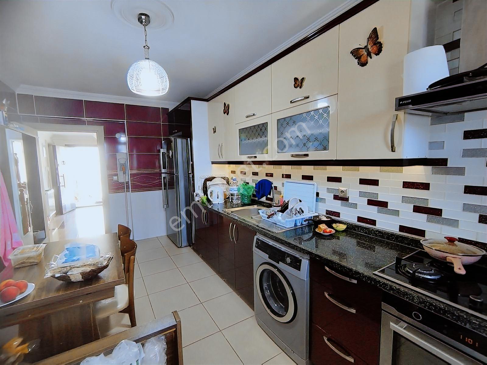 Yalova Merkez Hastane Yolunda Havuzlu Site İçerisinde İkiz Villa - Görsel 29