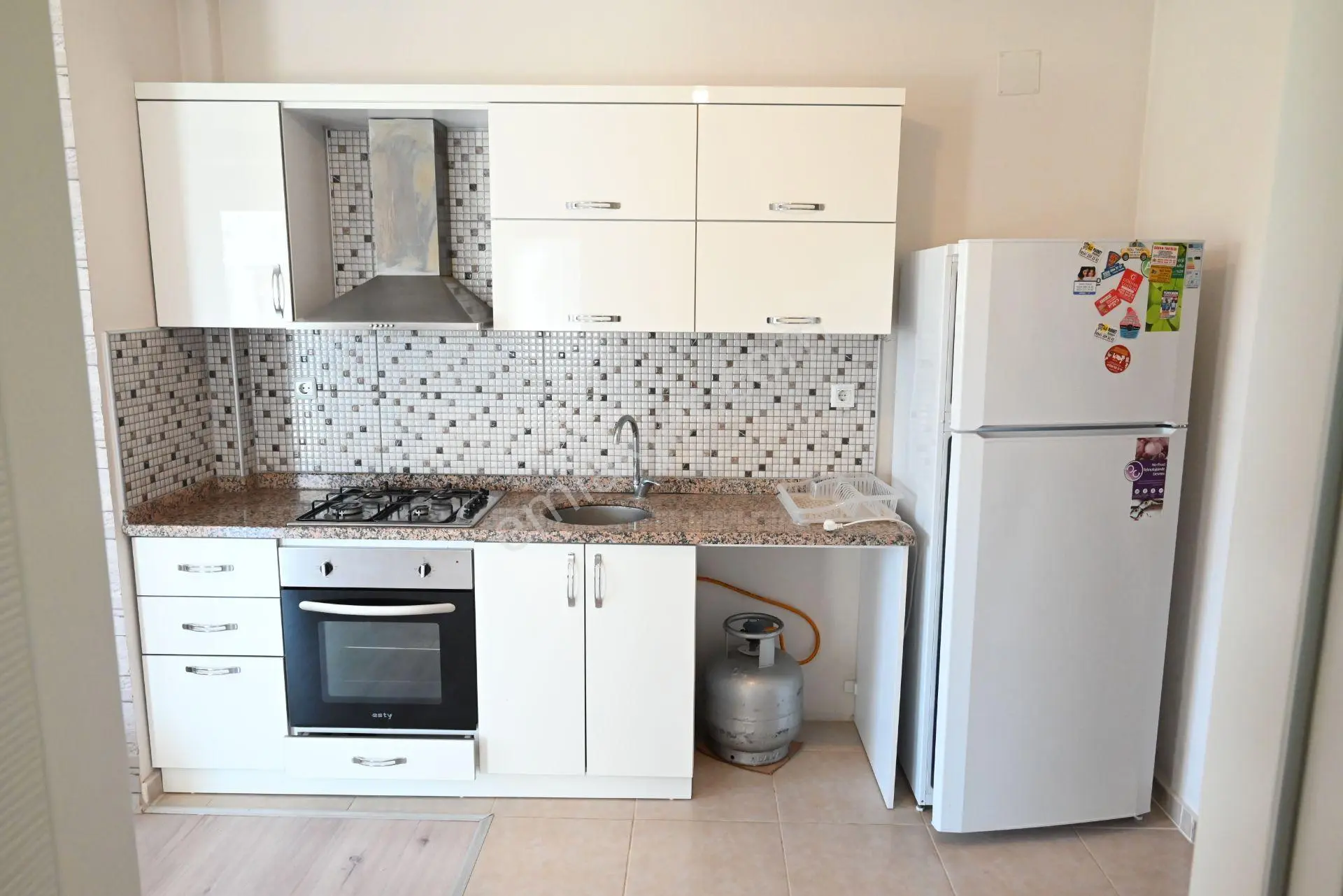 Üstünkent- 34.cadde'de 1+1 Eşyalı Üniversiteye Yakın Daire - Görsel 4