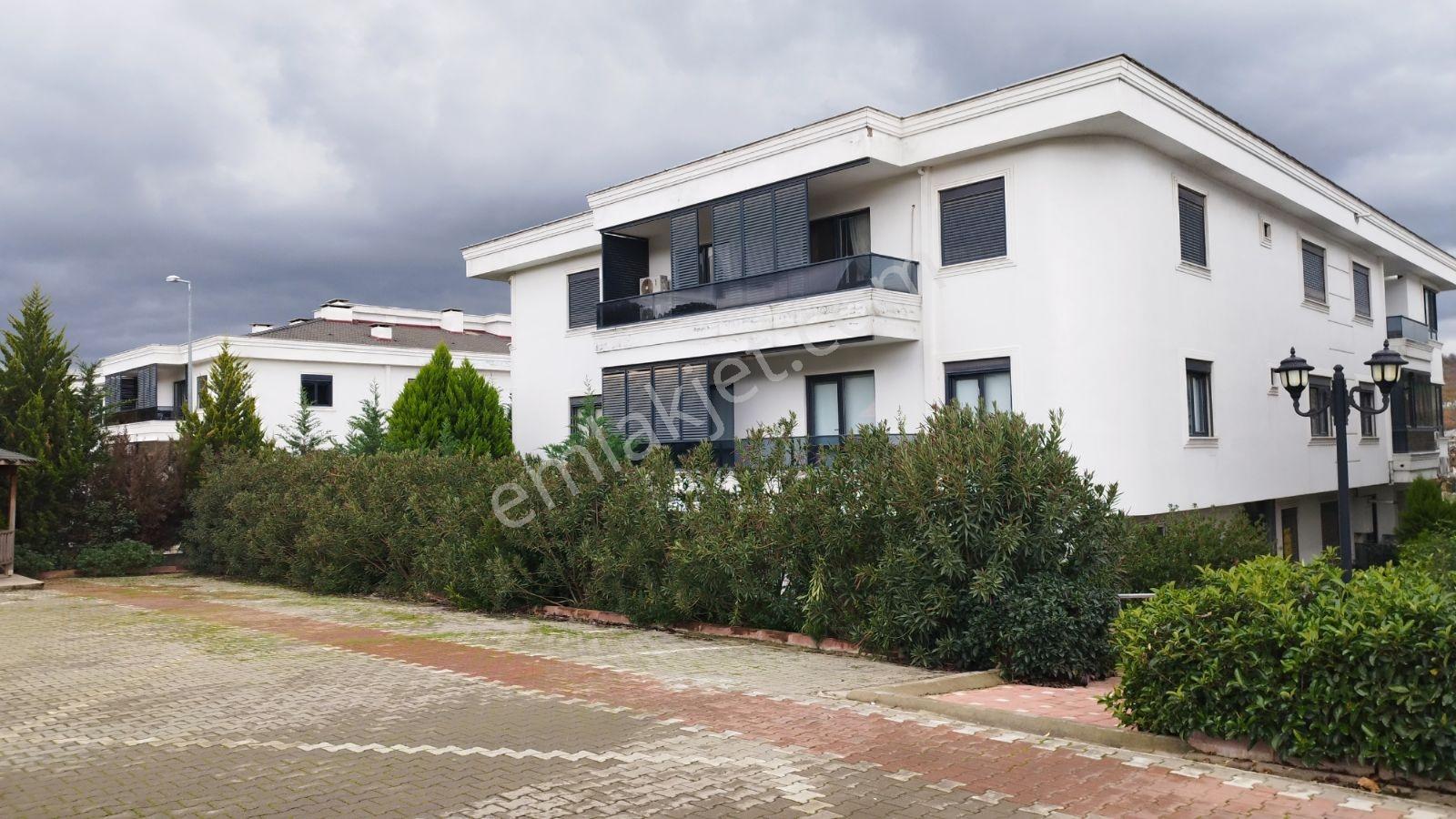 Yalova Prestij Konutlarında Havuzlu 3+1 Geniş Daire - Görsel 19