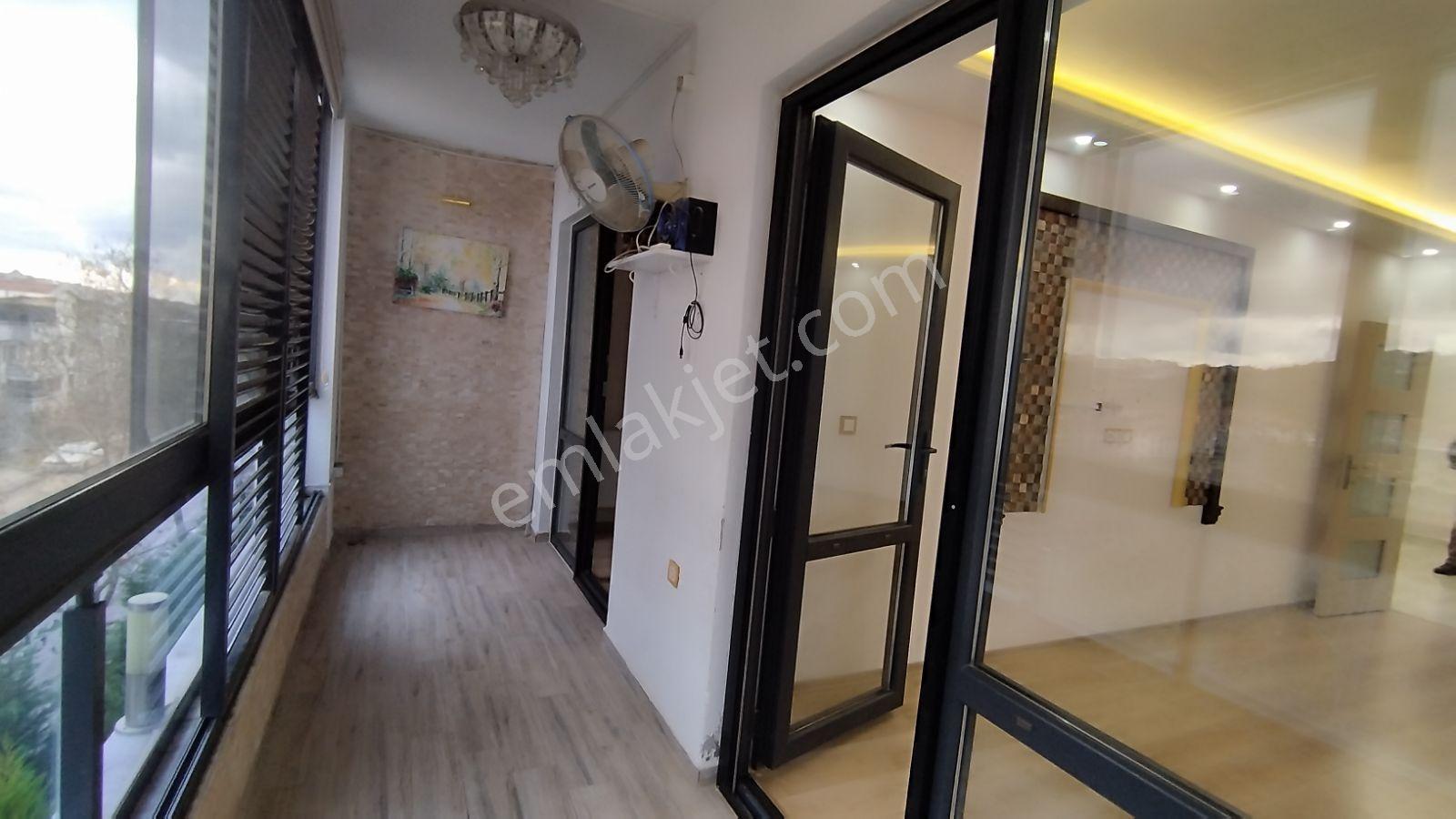 Yalova Prestij Konutlarında Havuzlu 3+1 Geniş Daire - Görsel 22