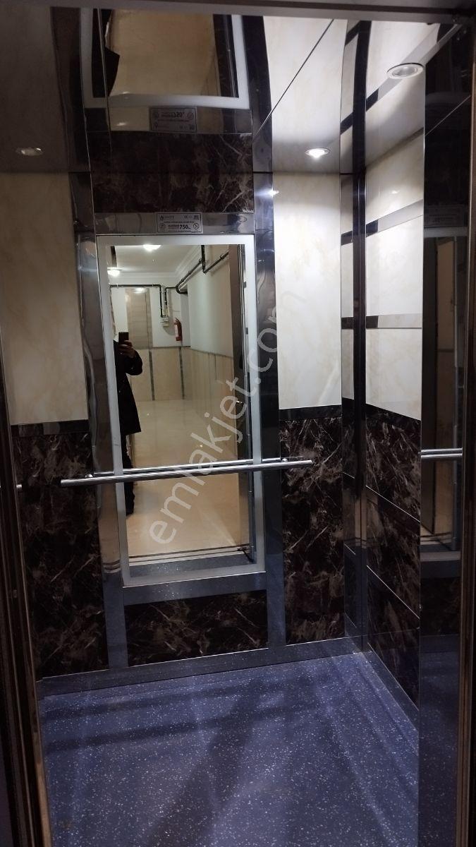 Yalova Prestij Konutlarında Havuzlu 3+1 Geniş Daire - Görsel 17