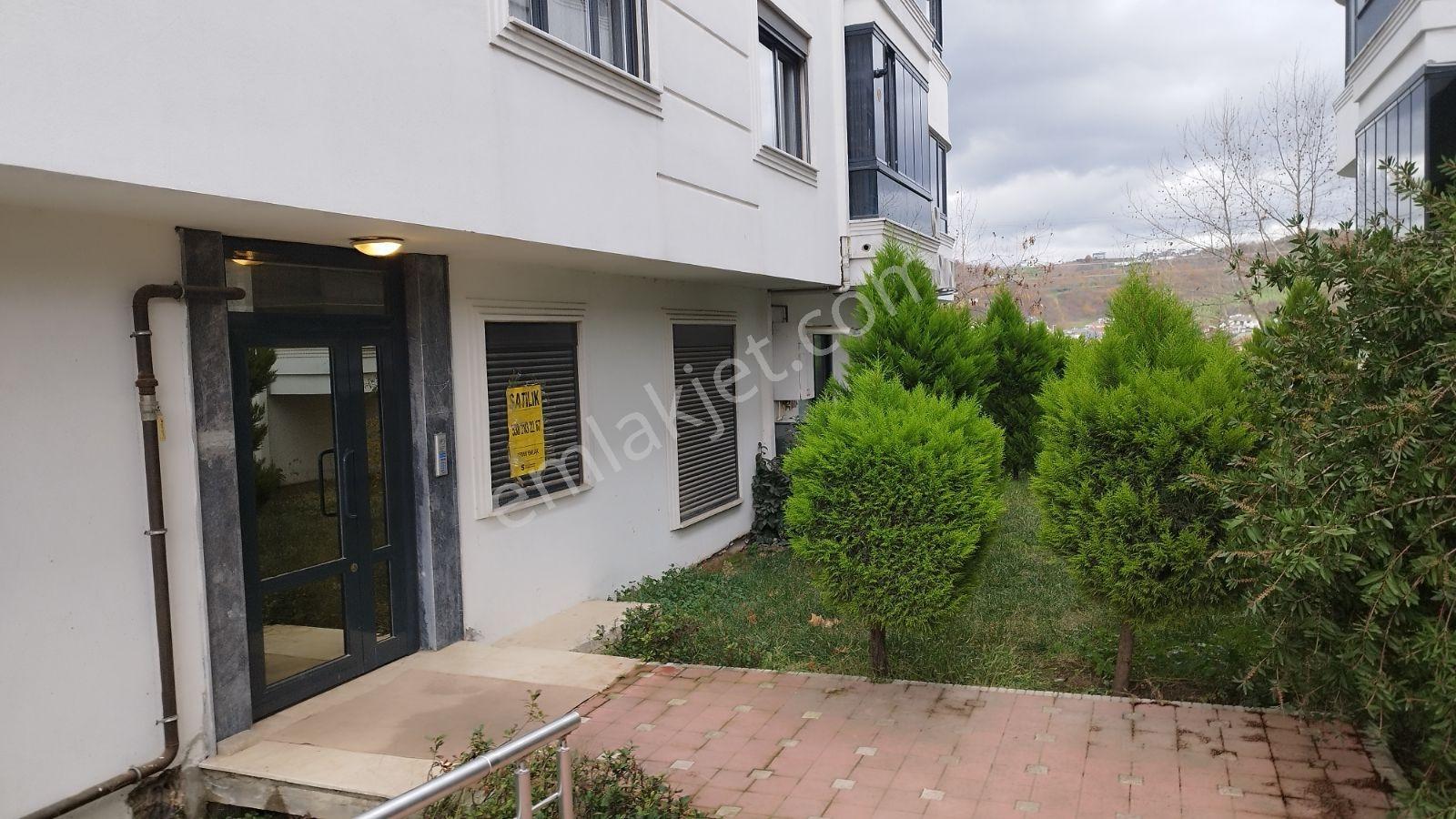 Yalova Prestij Konutlarında Havuzlu 3+1 Geniş Daire - Görsel 15