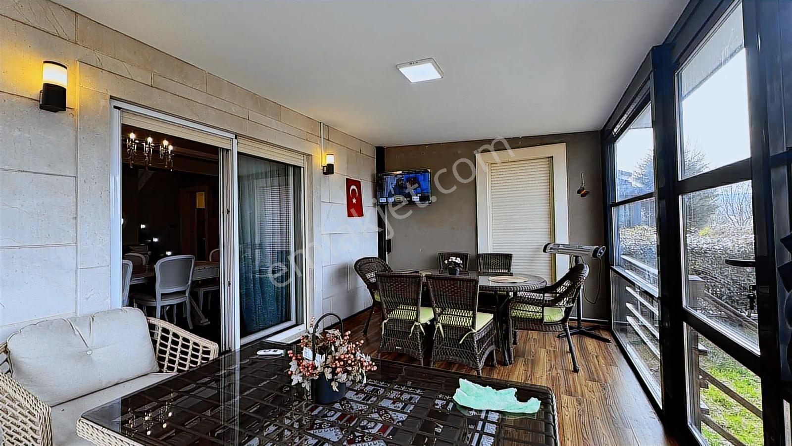 Yalova Merkez Kadıköy'de Satılık Lüks Eşyalı Villa - Görsel 25