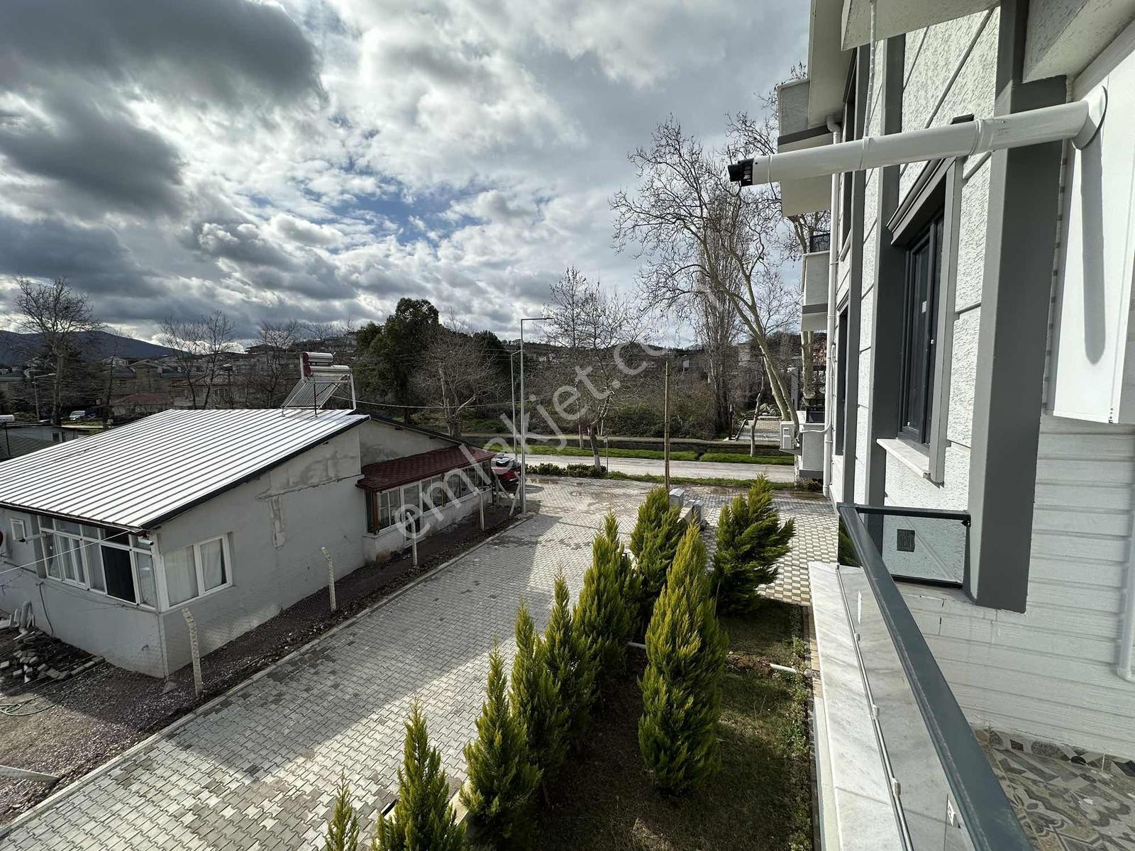 Yalova Kadıköy Termal Yolu Üzerinde Kiralık Sıfır Daire - Görsel 17