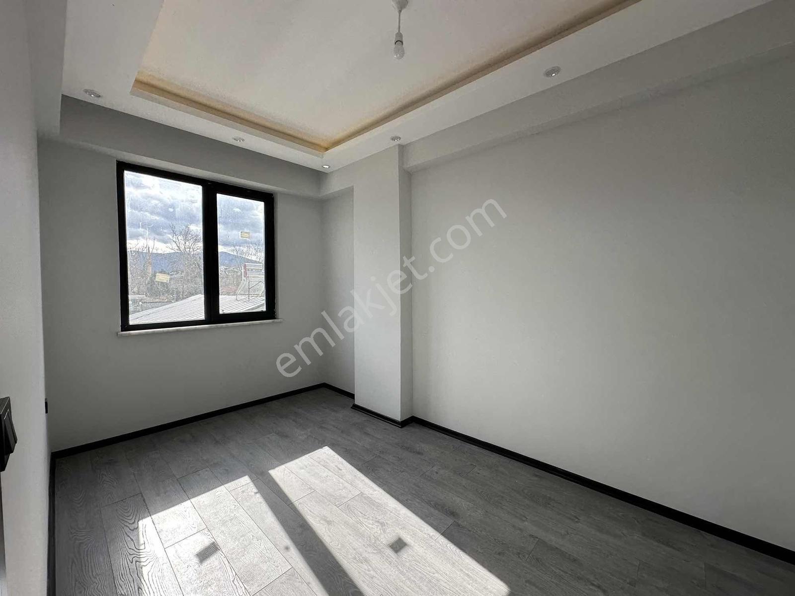 Yalova Kadıköy Termal Yolu Üzerinde Kiralık Sıfır Daire - Görsel 19
