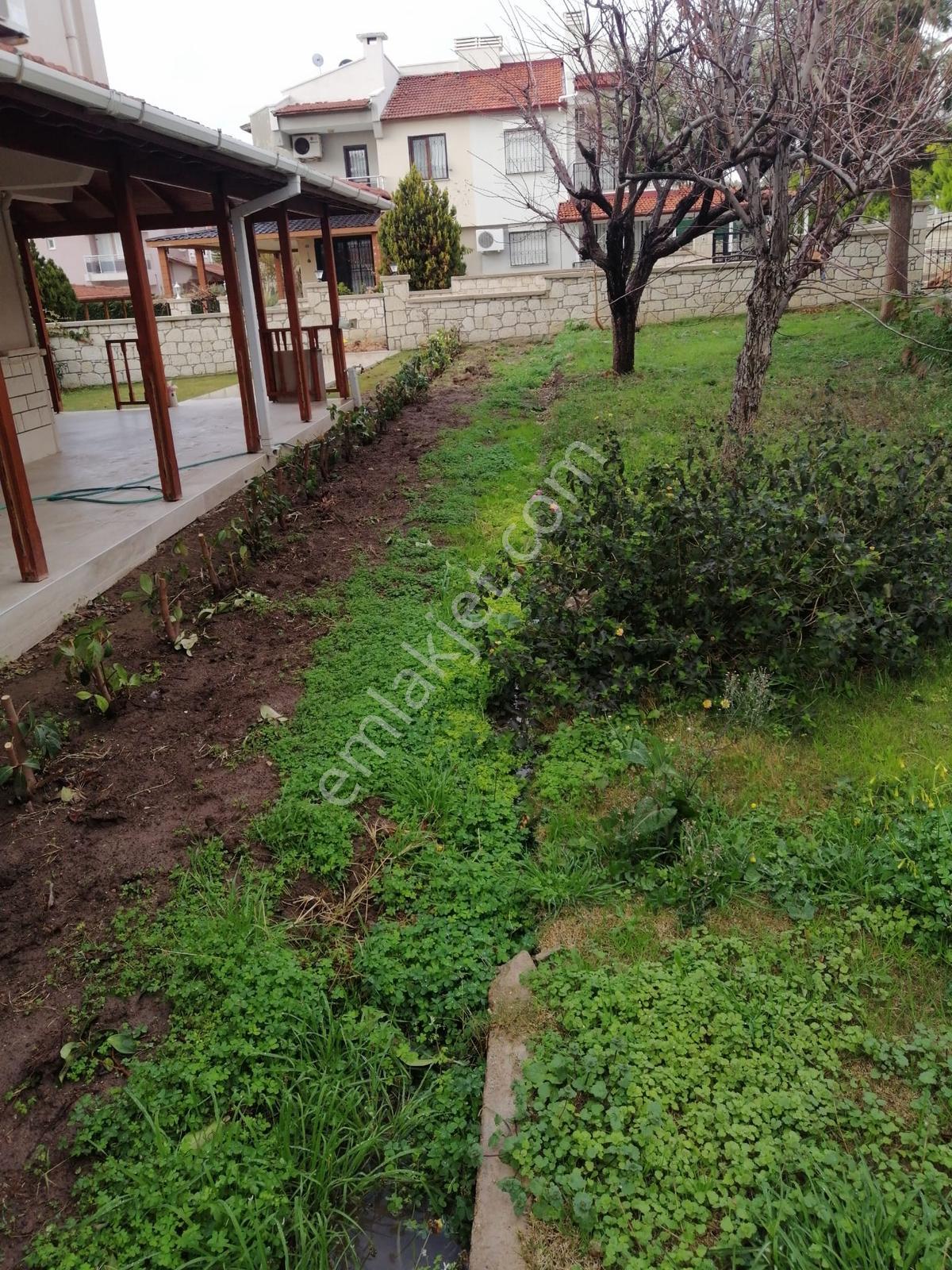 Çeşme Şifne'de Ful Eşyalı Kiralık Villa - Görsel 20
