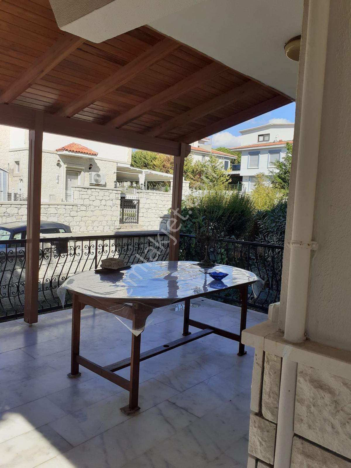 Çeşme Şifne'de Ful Eşyalı Kiralık Villa - Görsel 7