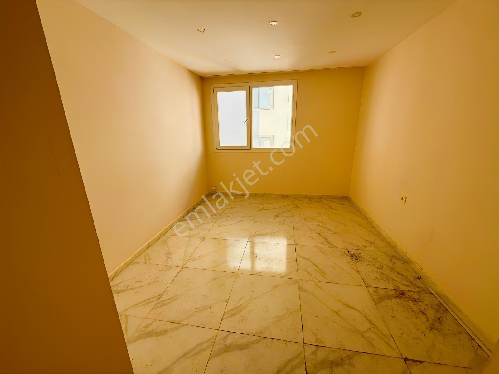 Bayraklı'da Deniz Manzaralı, Otoparklı 5+1 Dubleks Kiralık Daire - Görsel 38