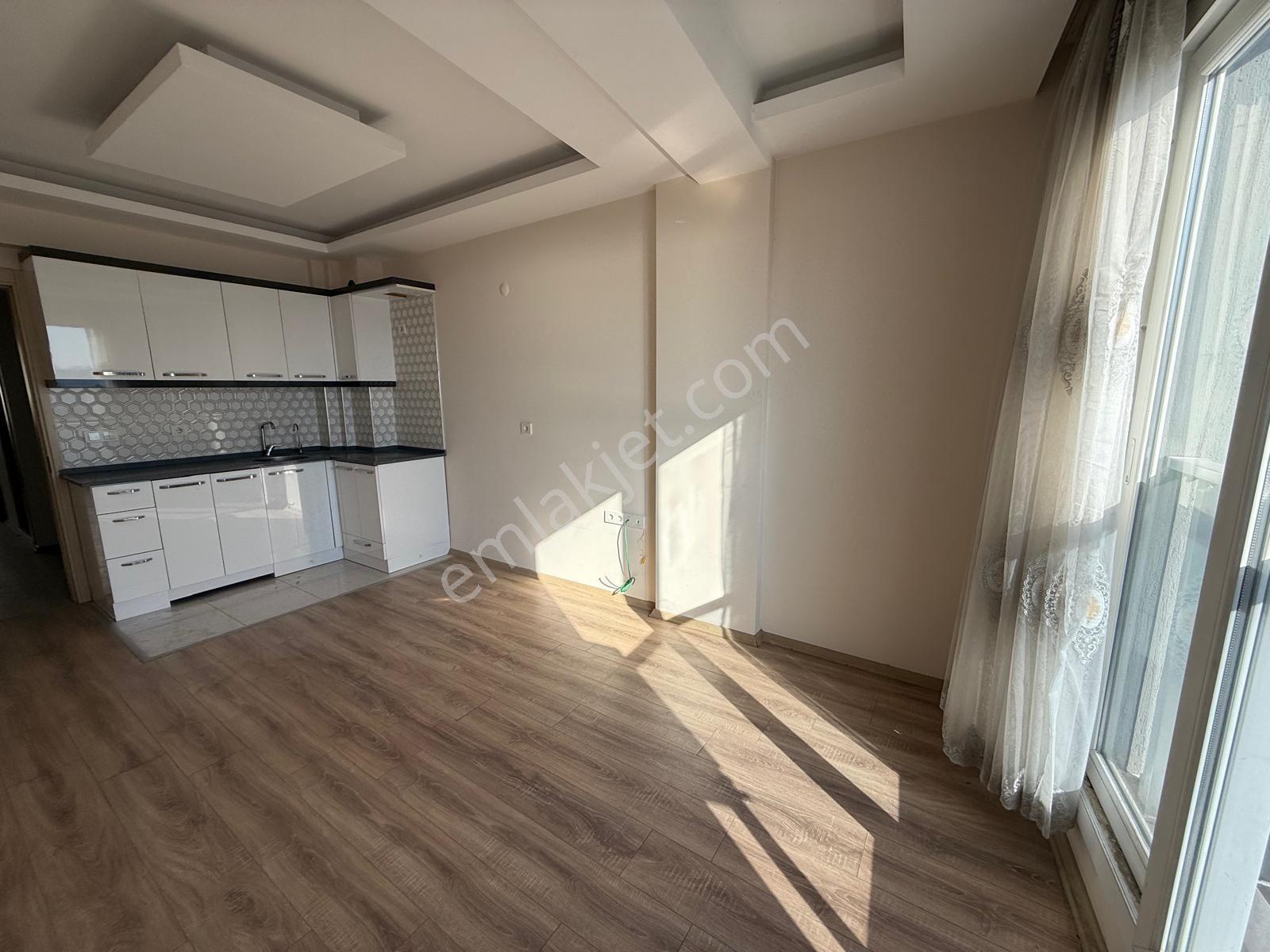 Bayraklı'da Deniz Manzaralı, Otoparklı 5+1 Dubleks Kiralık Daire - Görsel 34