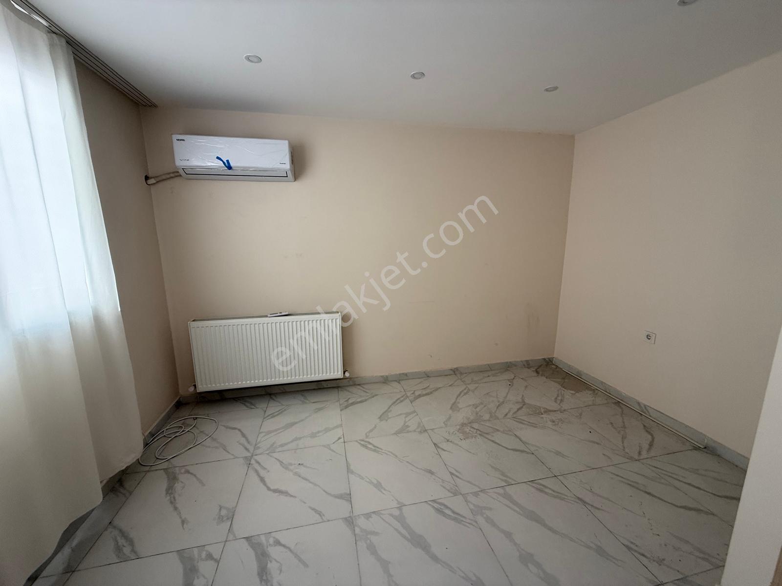 Bayraklı'da Deniz Manzaralı, Otoparklı 5+1 Dubleks Kiralık Daire - Görsel 4