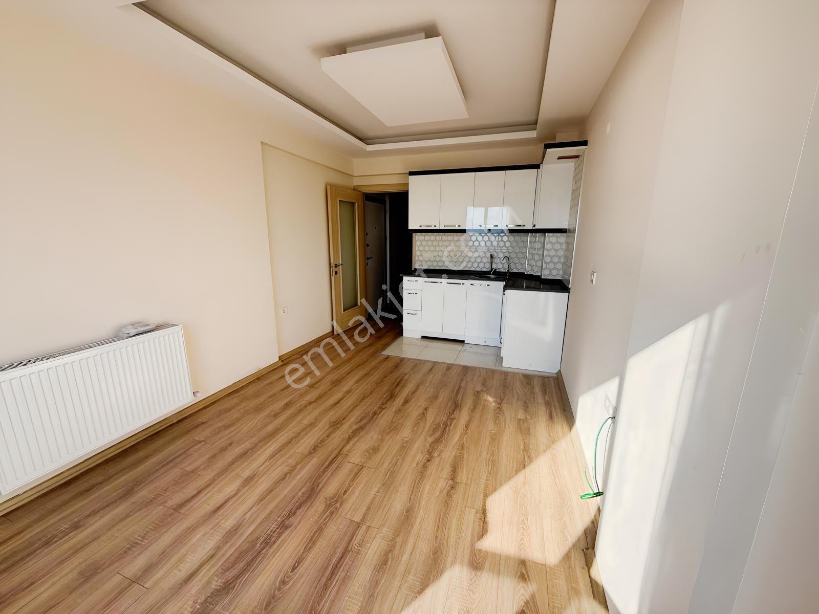 Bayraklı'da Deniz Manzaralı, Otoparklı 5+1 Dubleks Kiralık Daire - Görsel 5