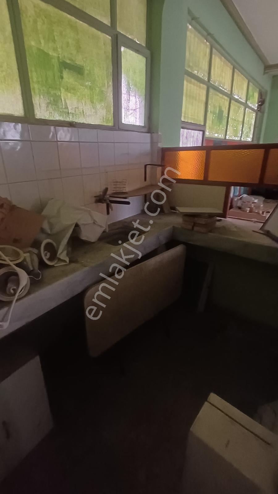Gaziemir Aktepe'de Uygun Fiyatlı Kiralık Dükkan - Görsel 18