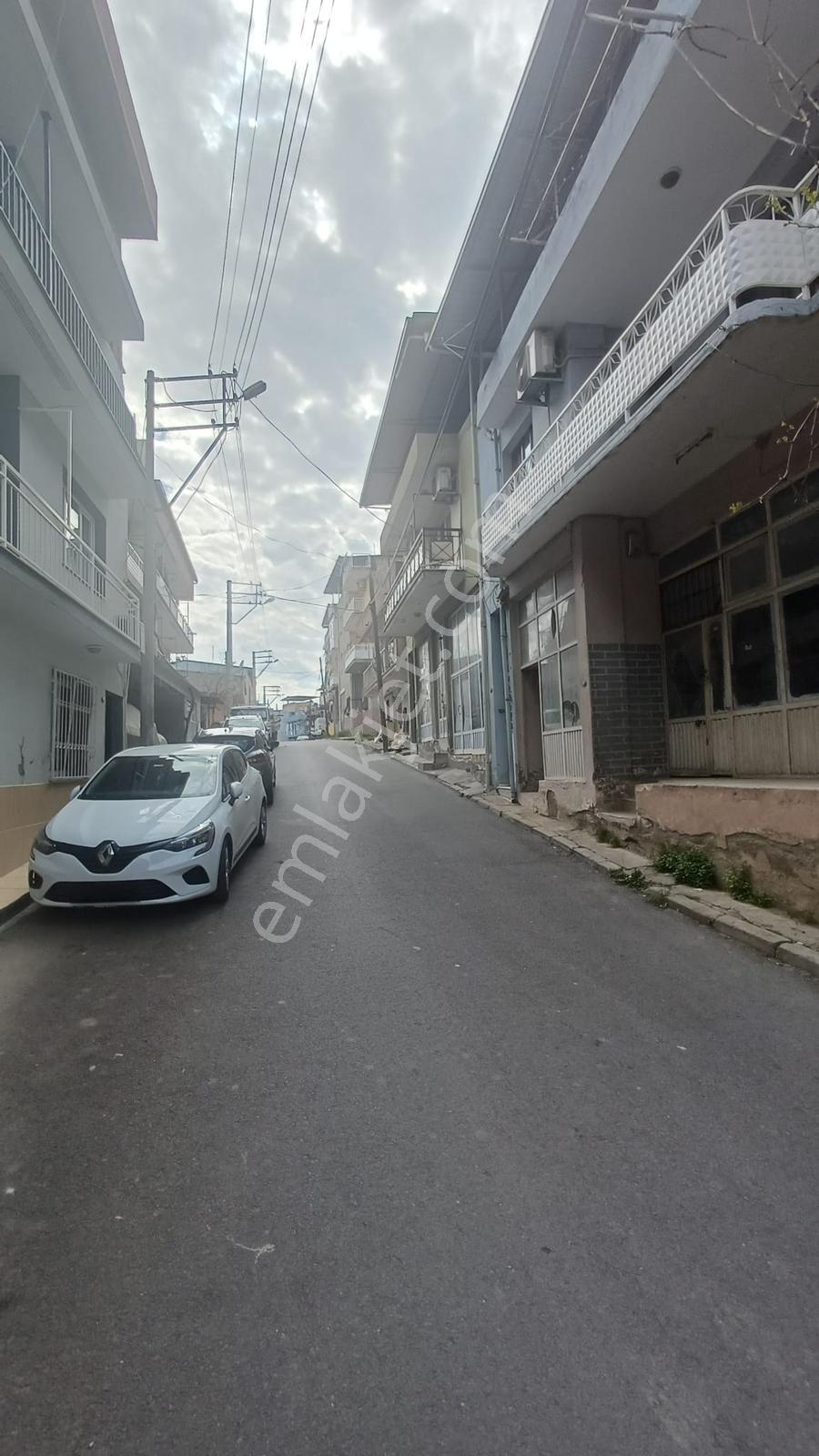 Gaziemir Aktepe'de Uygun Fiyatlı Kiralık Dükkan - Görsel 23