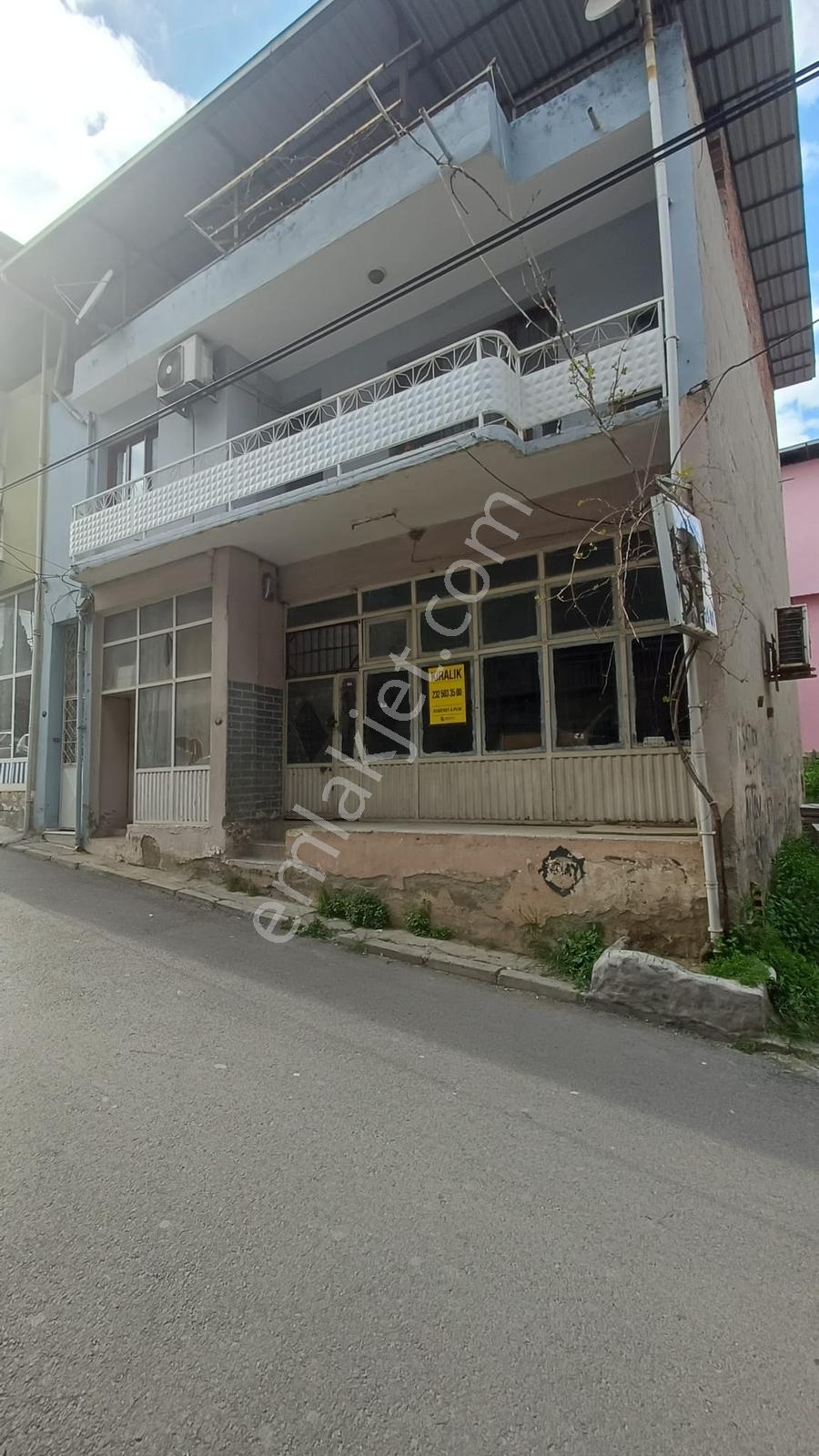 Gaziemir Aktepe'de Uygun Fiyatlı Kiralık Dükkan - Görsel 3