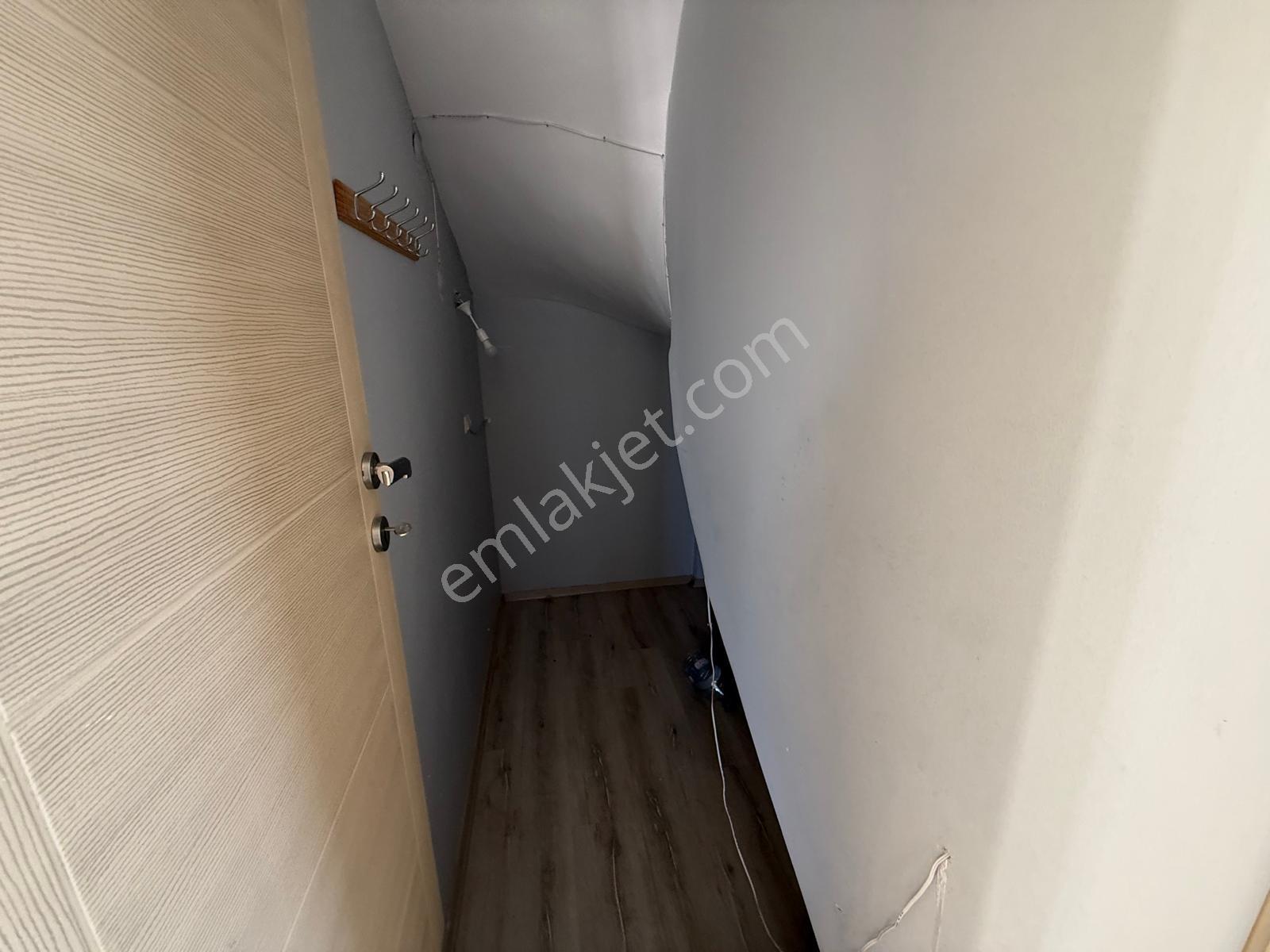 Villakent'te Tam Müstakil Tripleks 5+1 Kiralık Daire - Görsel 9