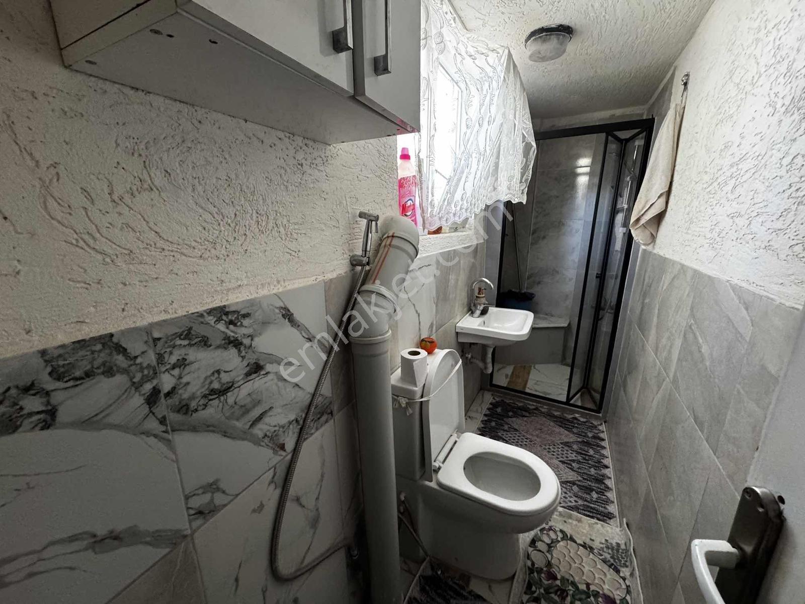 Yalova Kurtköy'de Dere Kenarı 680m2 Arsalı Müstakil Ev - Görsel 18