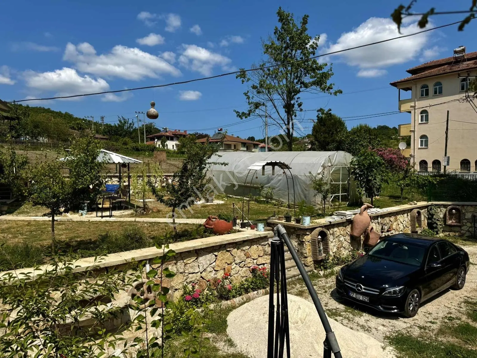 Yalova Kurtköy'de Dere Kenarı 680m2 Arsalı Müstakil Ev - Görsel 2