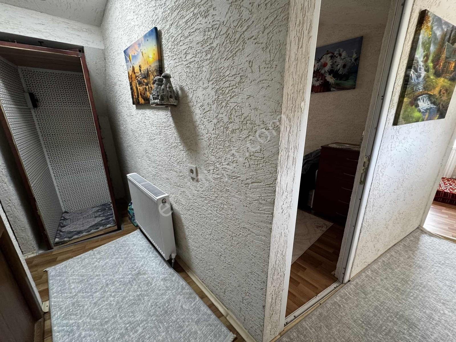 Yalova Kurtköy'de Dere Kenarı 680m2 Arsalı Müstakil Ev - Görsel 12