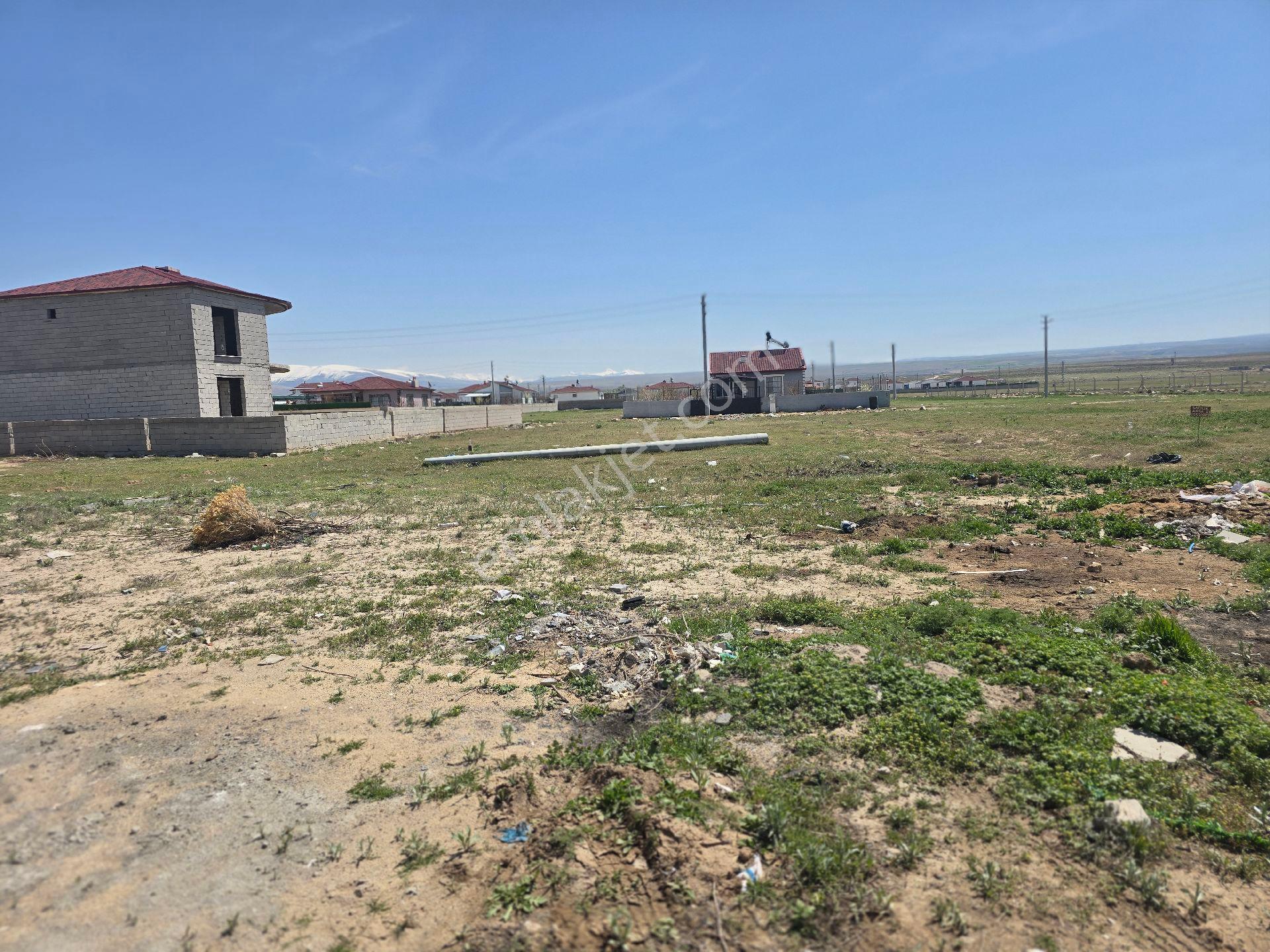 Niğde Bor Kemerhisar/çayır Da Satılık Villa Arsası - Görsel 3